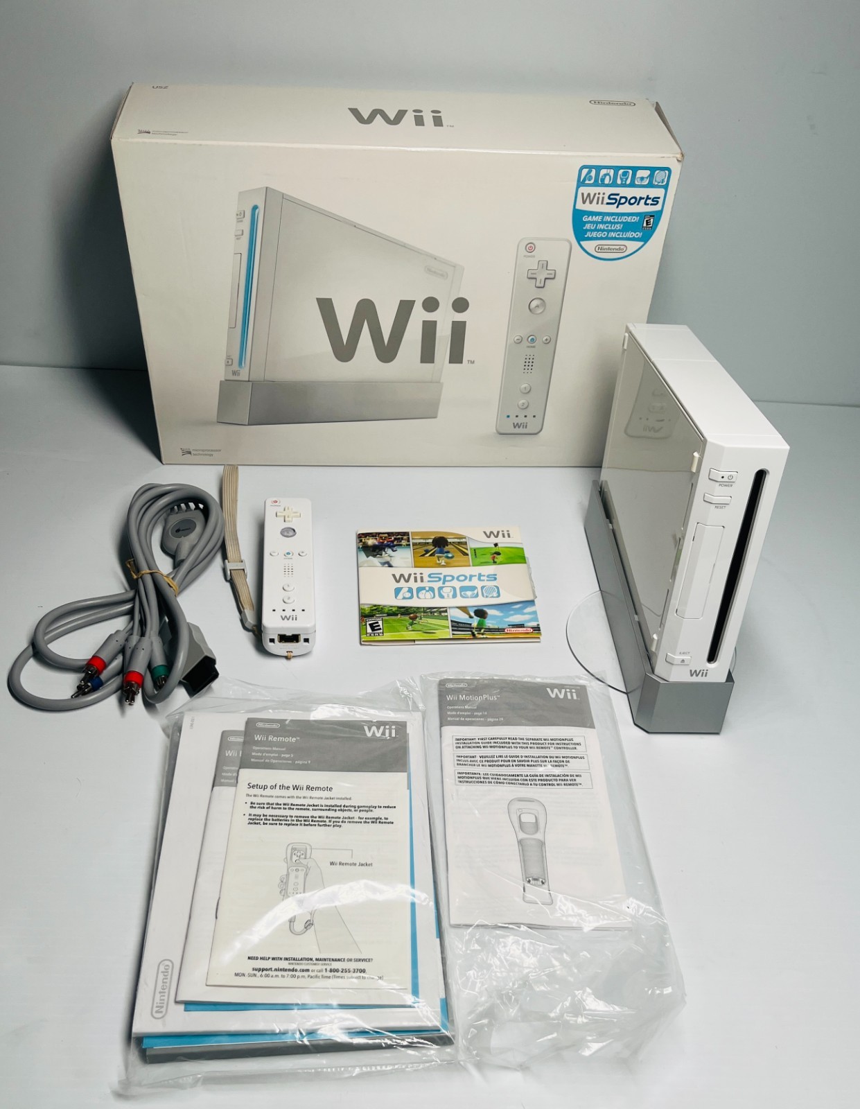 Nintendo Wii Console Wii Sports Bundle – Complete in Box CIB