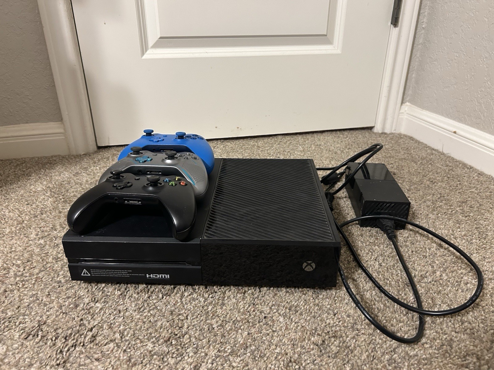 Microsoft Xbox One Console Black with 3 Controllers Wi-Fi Capability