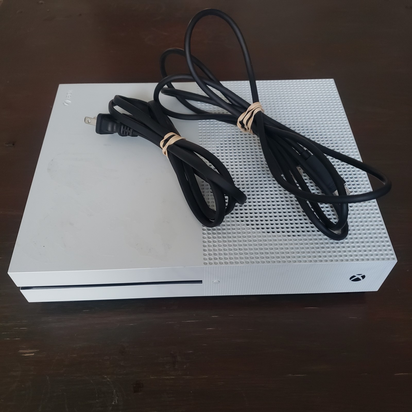 Microsoft Xbox One S 1TB Console – White (CONSOLE WITH POWER AND HDMI CABLE)