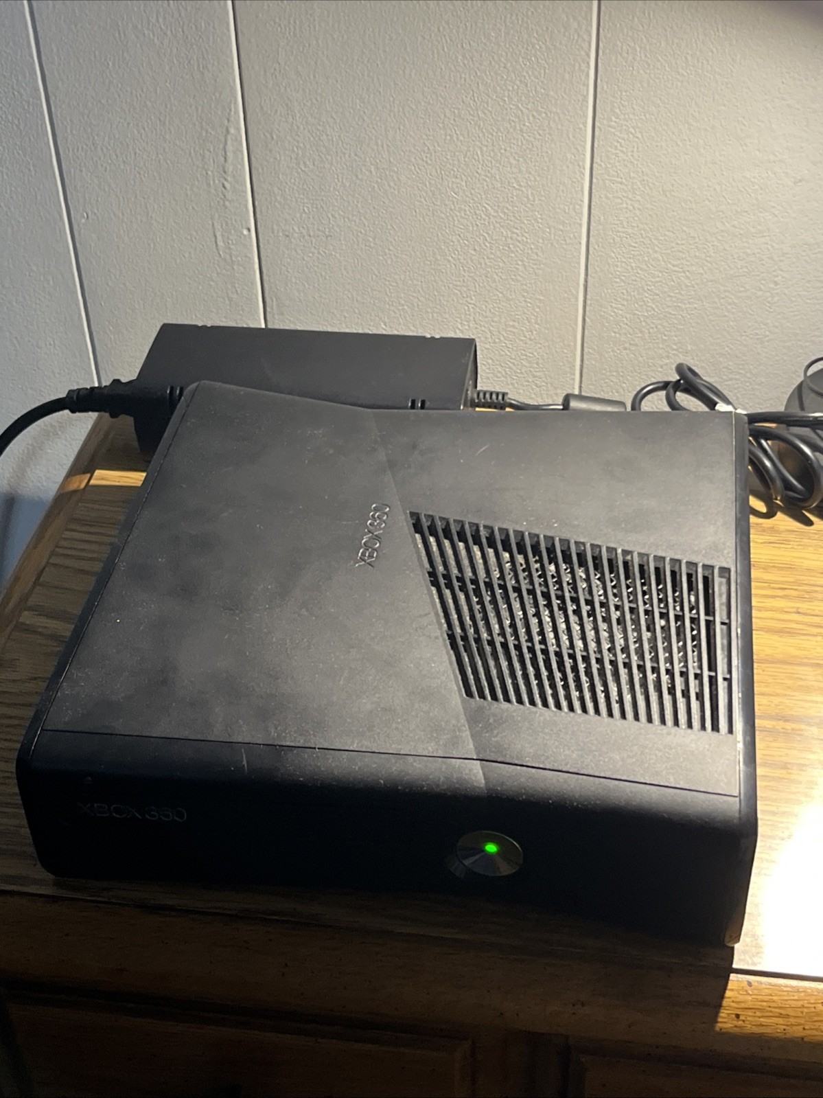 Microsoft Xbox 360 S Model 1439 2011 UNSEALED TESTED WORKING