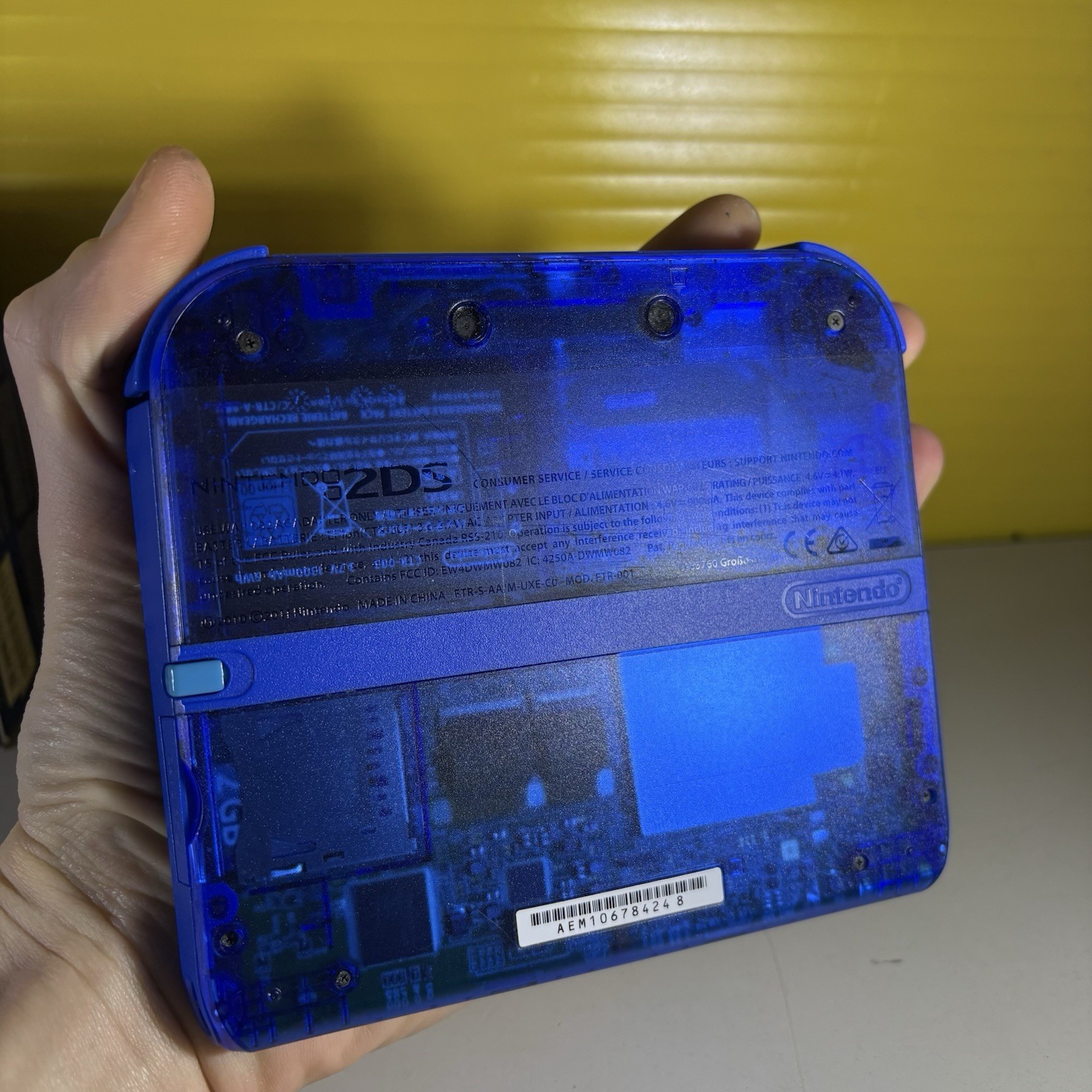 Nintendo 2DS Transparent Blue Console with Box | GREAT ORIGINAL CONDITION