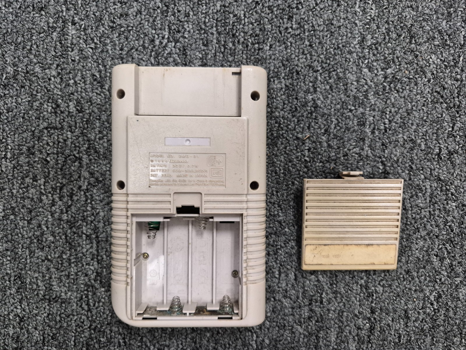 Nintendo Game Boy Launch Edition System Original GB Gray For Parts!