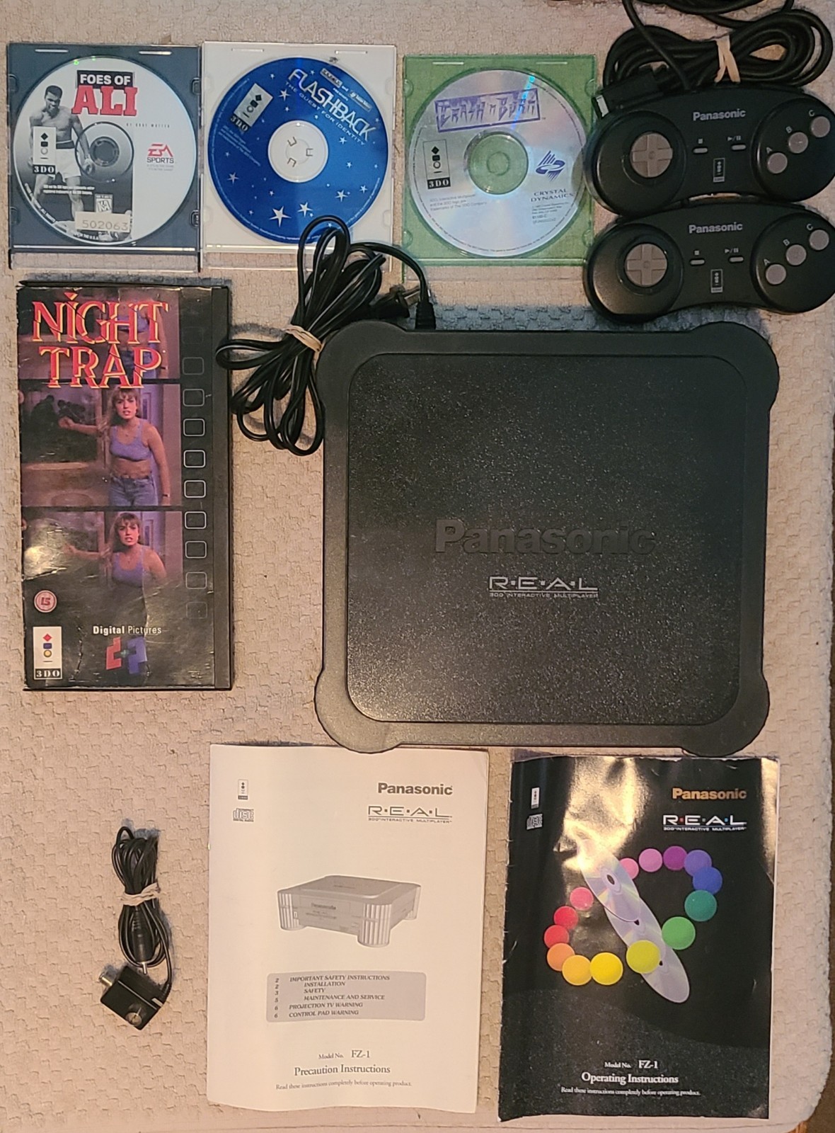 Panasonic 3DO FZ-1 Bundle: 4 Games, 2 Cntrl, RARE! MINT! (1993,NTSC-U, US/Can)