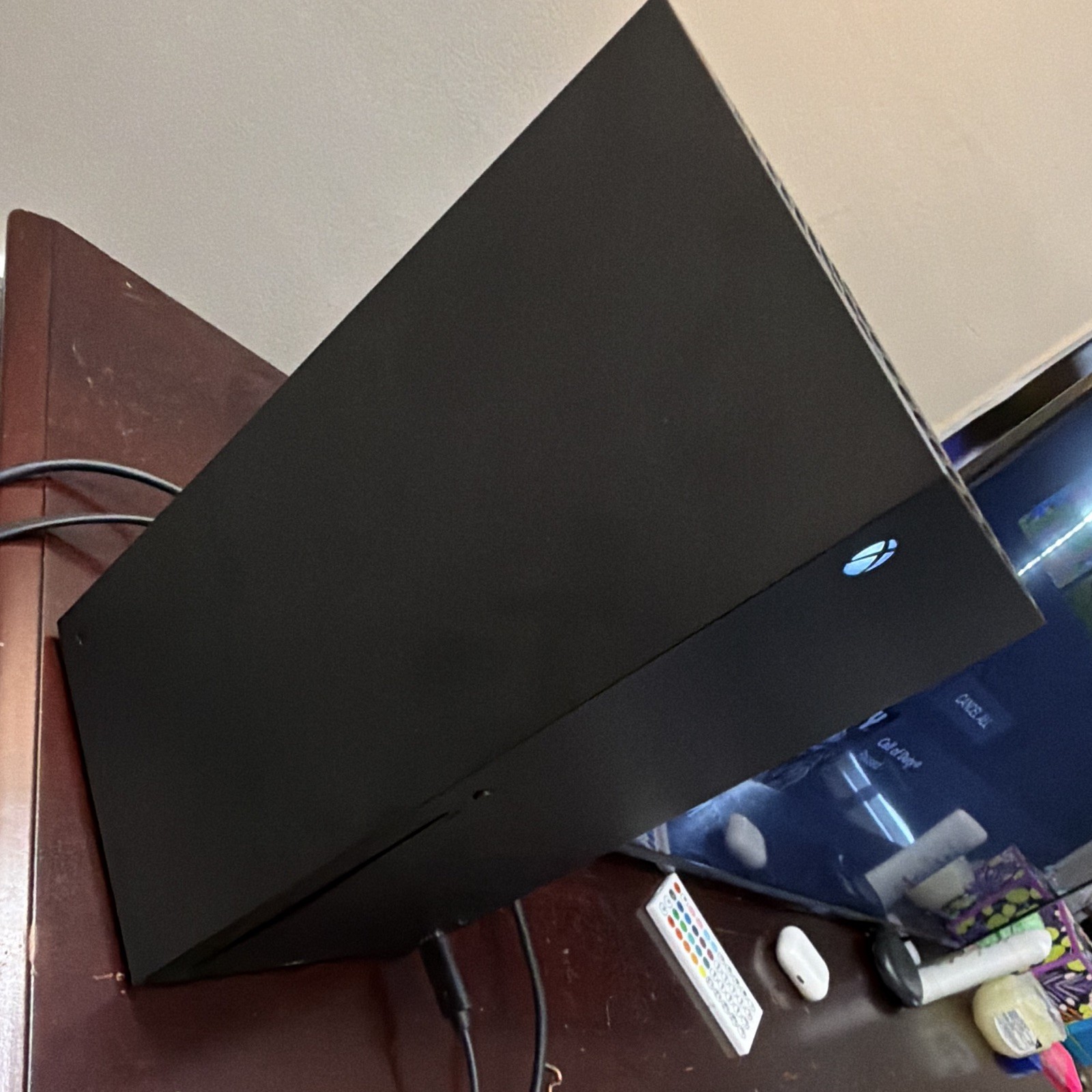 Xbox Series X – Barely Used Excellent condition