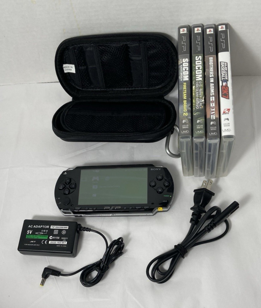 Sony PSP 1001 PlayStation Portable Handheld Console with 4 Games & Case TESTED