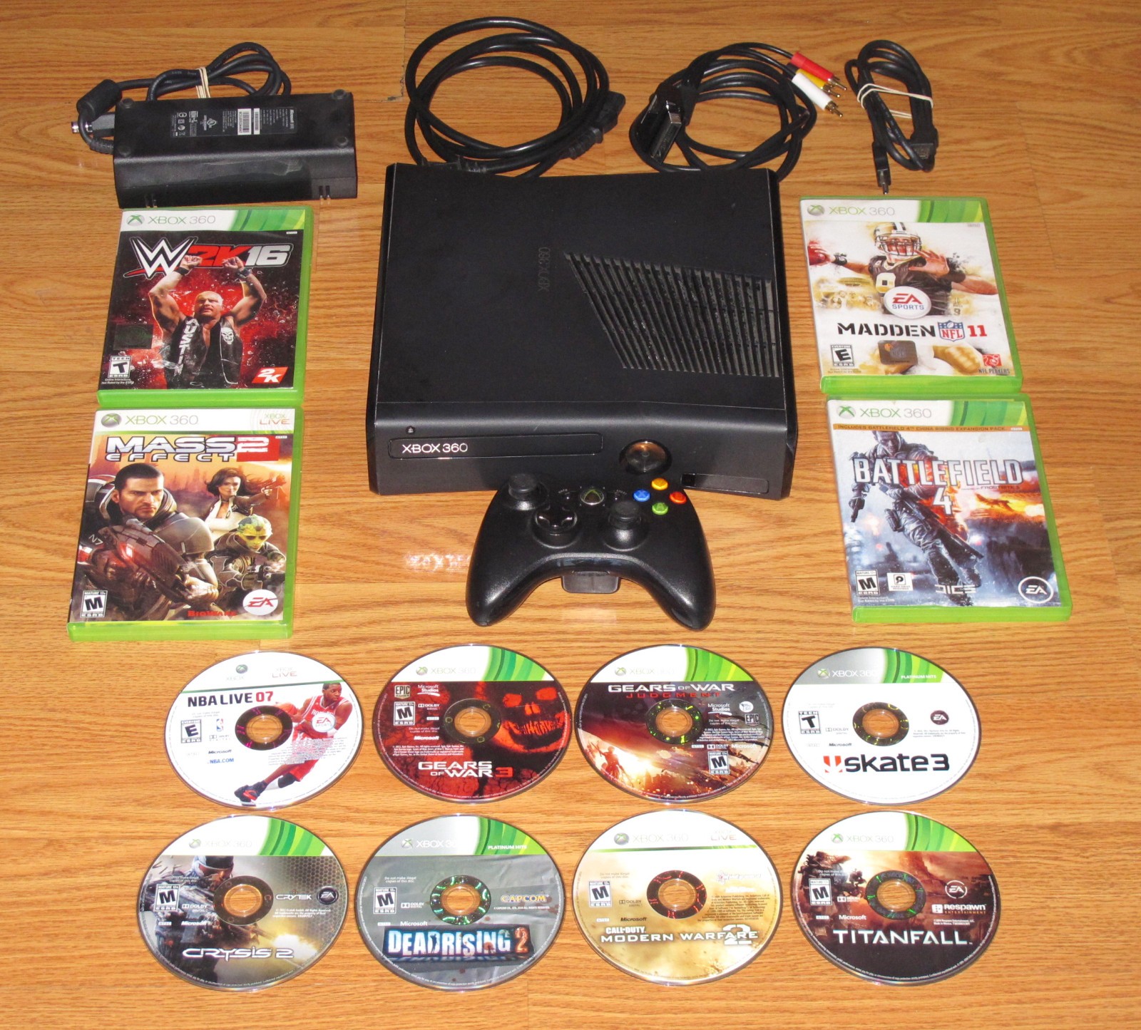 XBOX 360 Slim Console Bundle LOT Nr Mint & 100% OEM + Controller & 12 Games COD