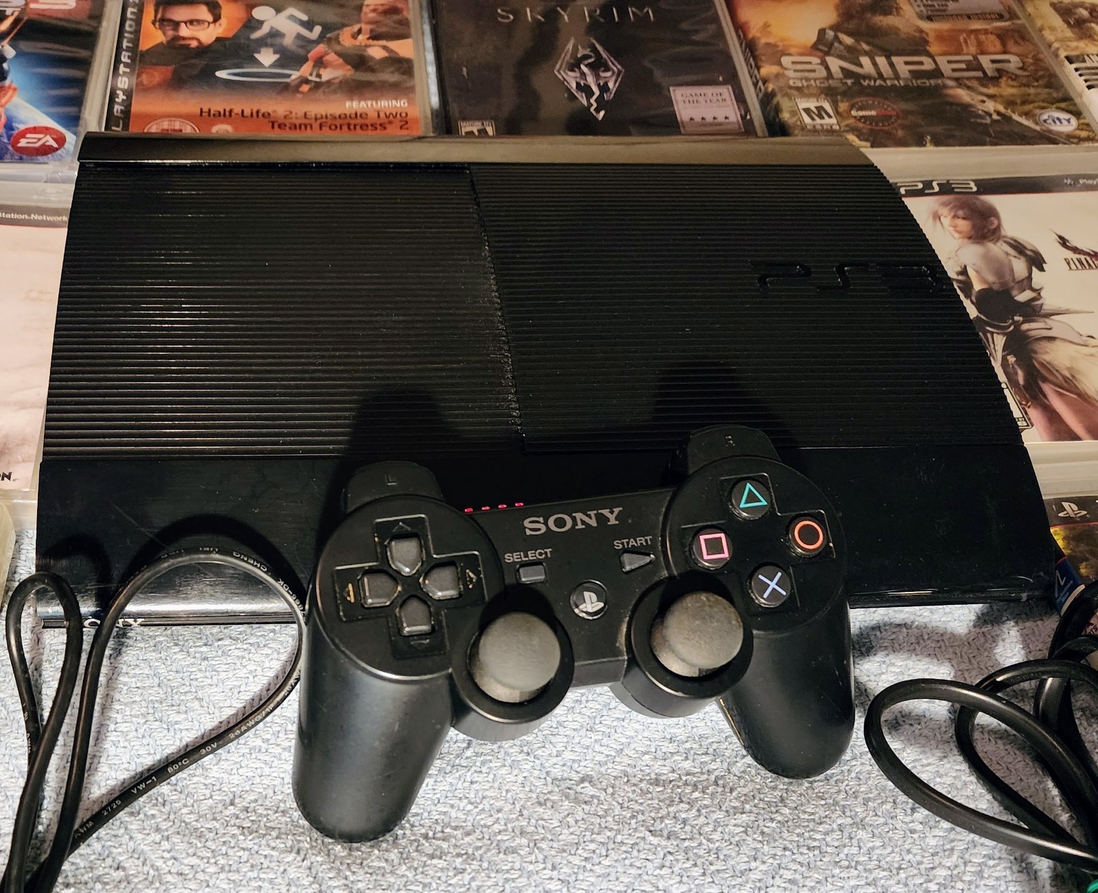 Sony PlayStation 3 Super Slim Console CECH-4001C 500gb Ps3 (Working) + 22 Games