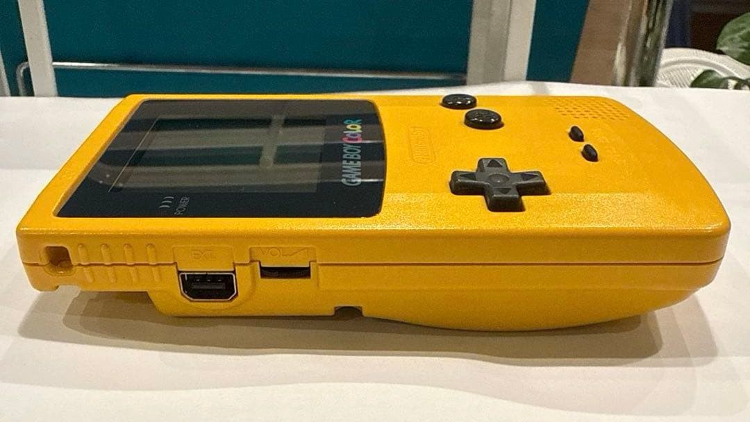 Nintendo GAME BOY COLOR Yellow Pokemon Gold and Silver Set