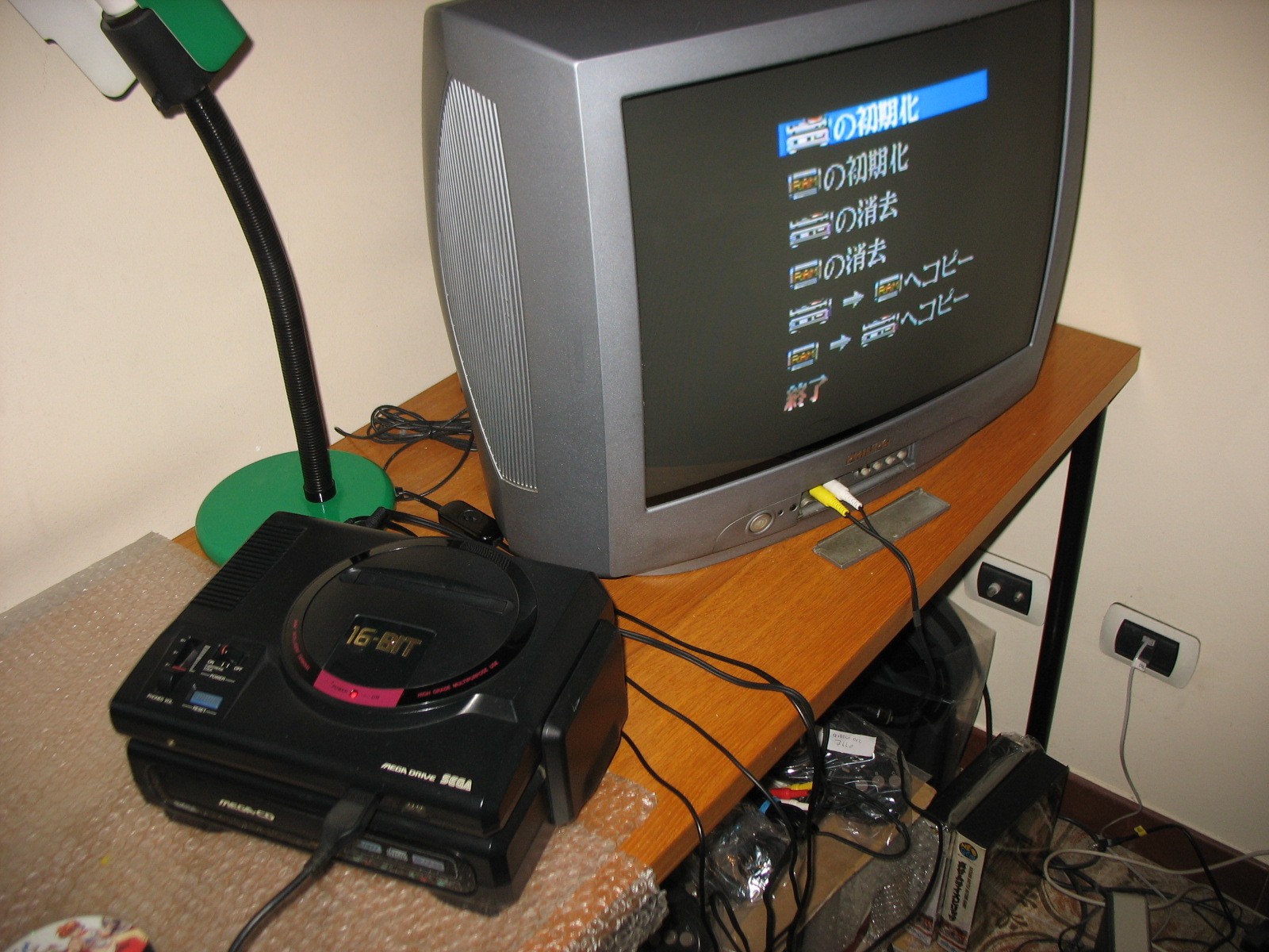 (ONLY UNIT NOT WORKING) SEGA MEGA CD FRONT LOADING CONSOLE JAP!