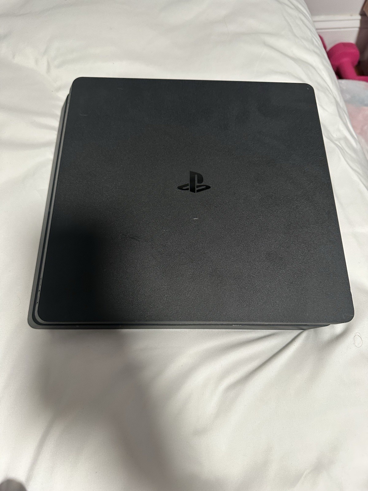 Sony PlayStation 4 Slim Black Console Wi-Fi Capability HDMI USB-A Ethernet