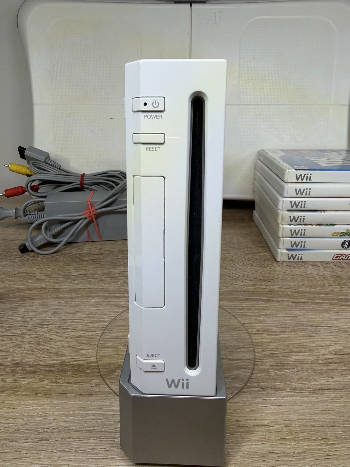 Nintendo Wii MEGA Bundle 7 Games Fit Board & 2 Wii Remotes Dance Fitness Sports