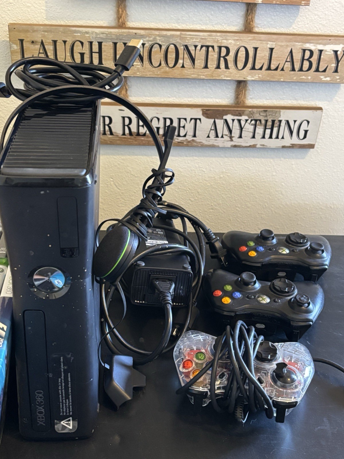 Xbox 360 Slim 250GB Console Bundle w/3 Controllers 30 Games Black TESTED