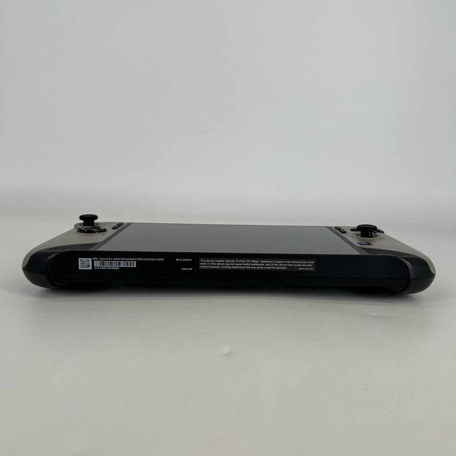 MSI Claw 8 AI+ Handheld Console Sandstorm 1TB w/ Charger – Excellent Condition