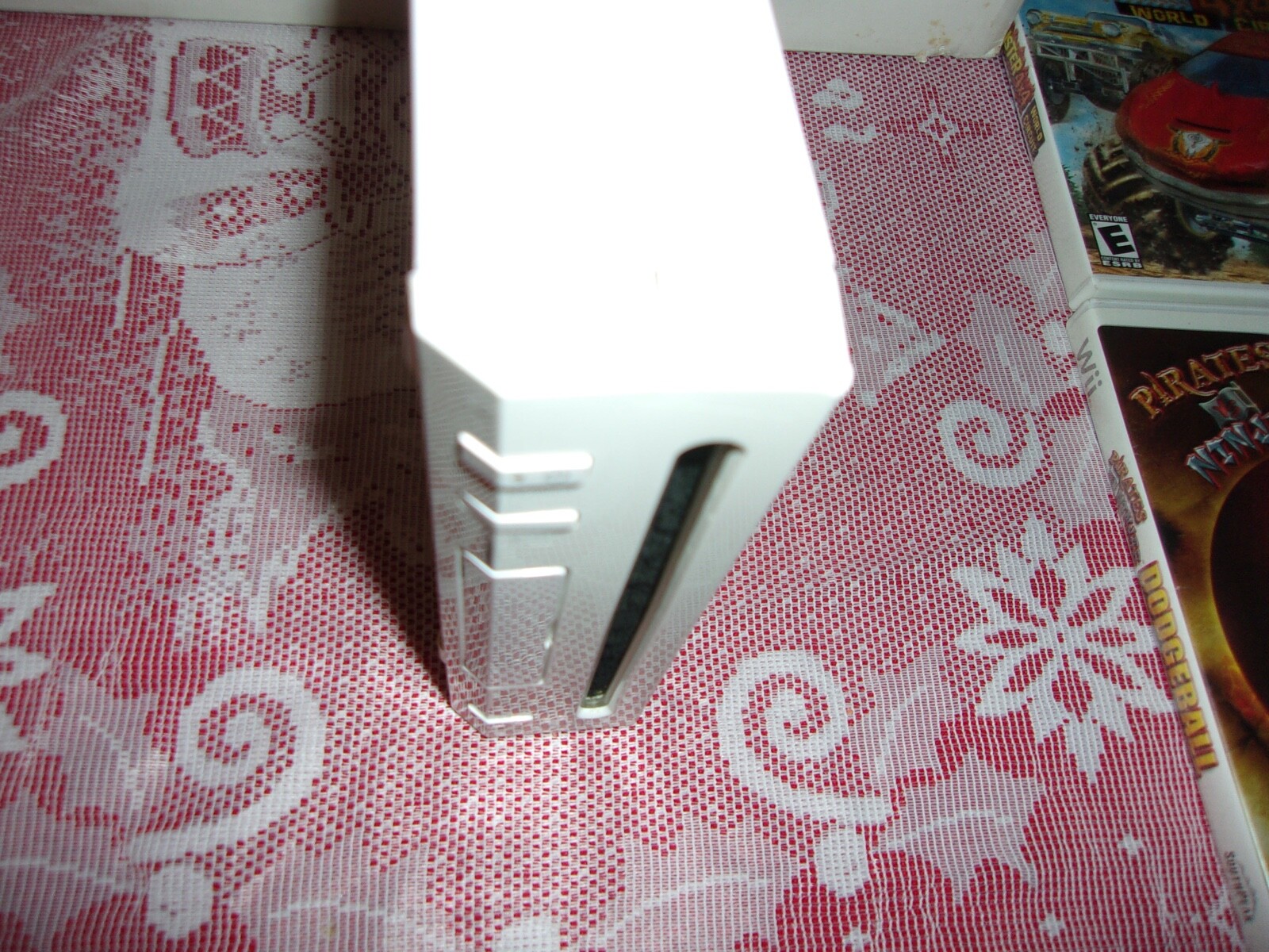 Nintendo WII Bundle Console 2 REMOTES NUNCHUCK 4 GAMES BOX wireless sensor