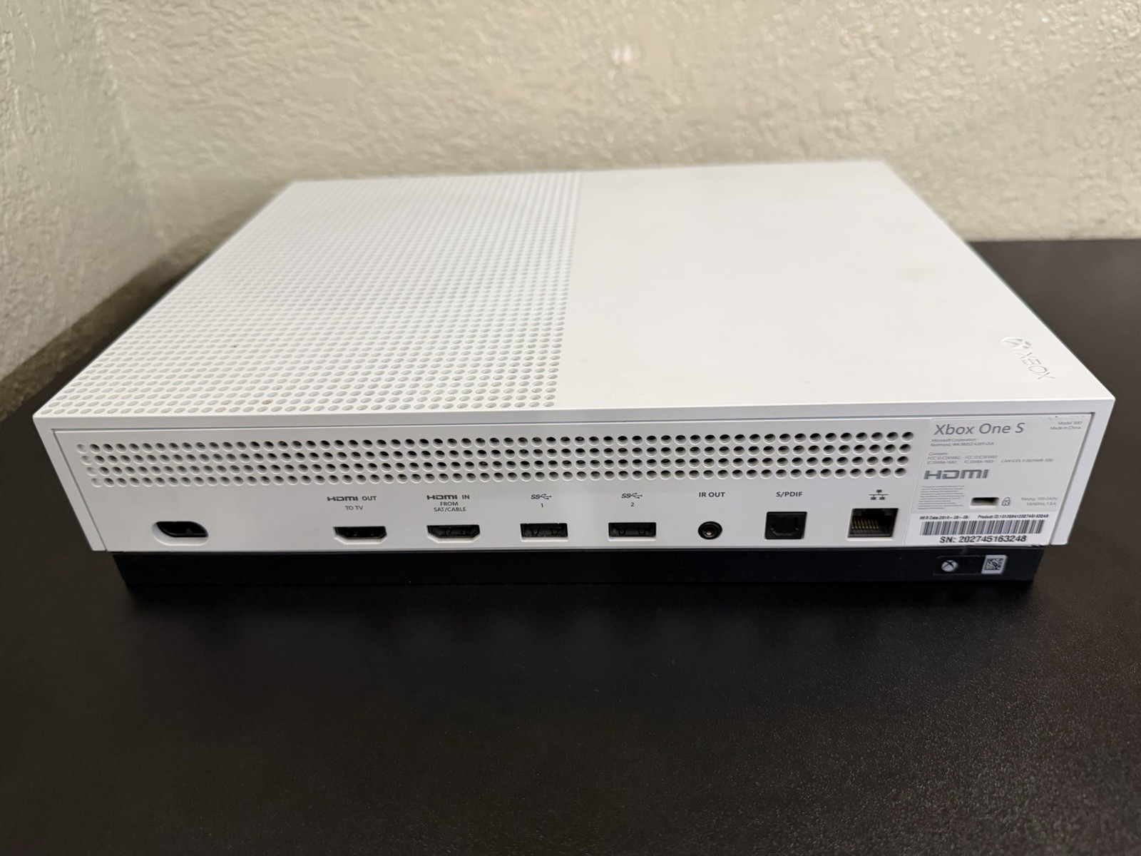 Xbox One S Console Bundle – Controller + GTA 5 Included