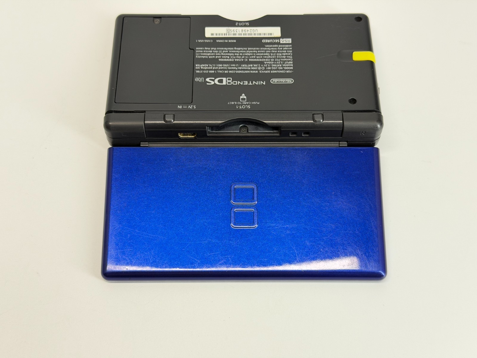 Nintendo DS Lite Blue/Black Handheld System Bundle *Cracked Hinge*