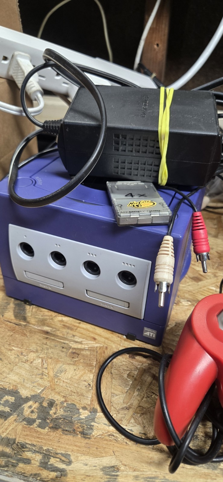Nintendo GameCube Gaming System Bundle – Indigo 22 Games With Extras