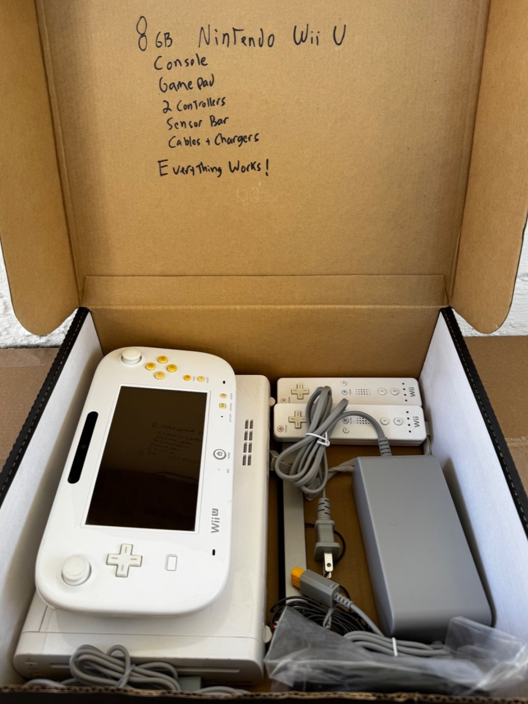 Nintendo Wii U 8GB Console Bundle – White (Model WUPSWAAB) – Tested & Working