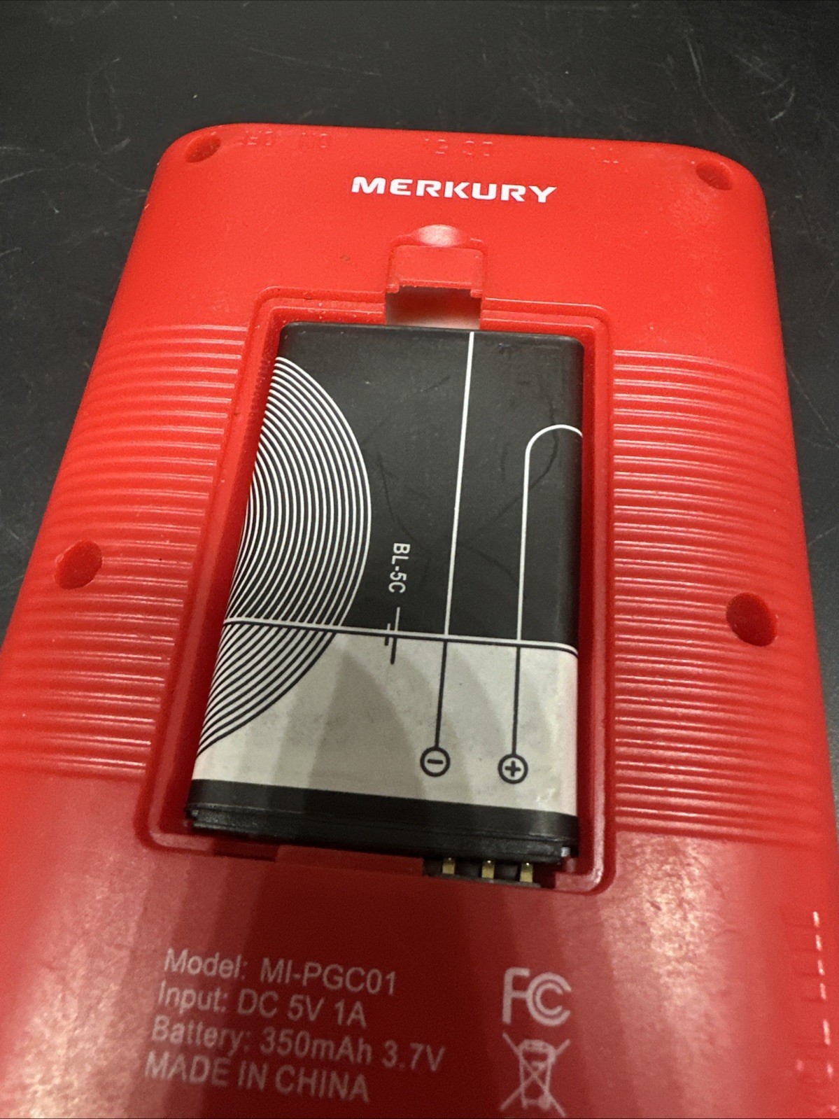 Merkury MI-PGC01 LCD Handheld Video Game System Backlit 200+ Games