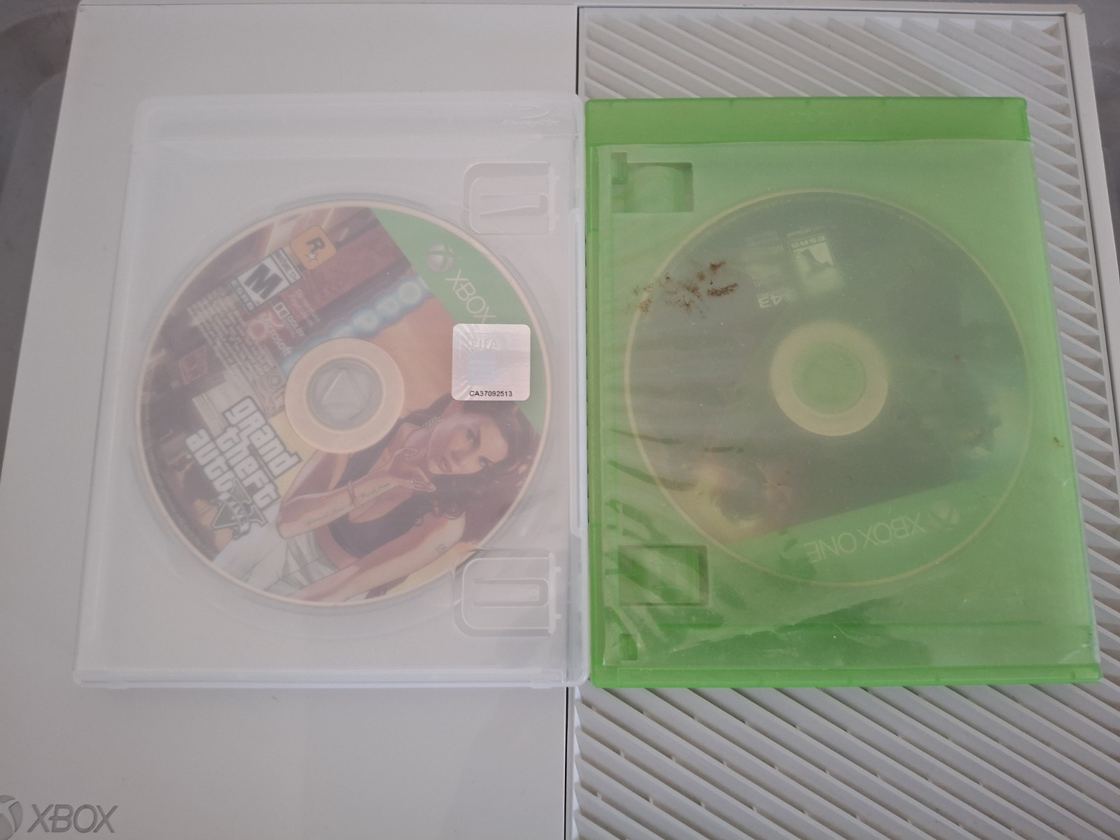 White Xbox One Model 1540 Console Only With 2 Games