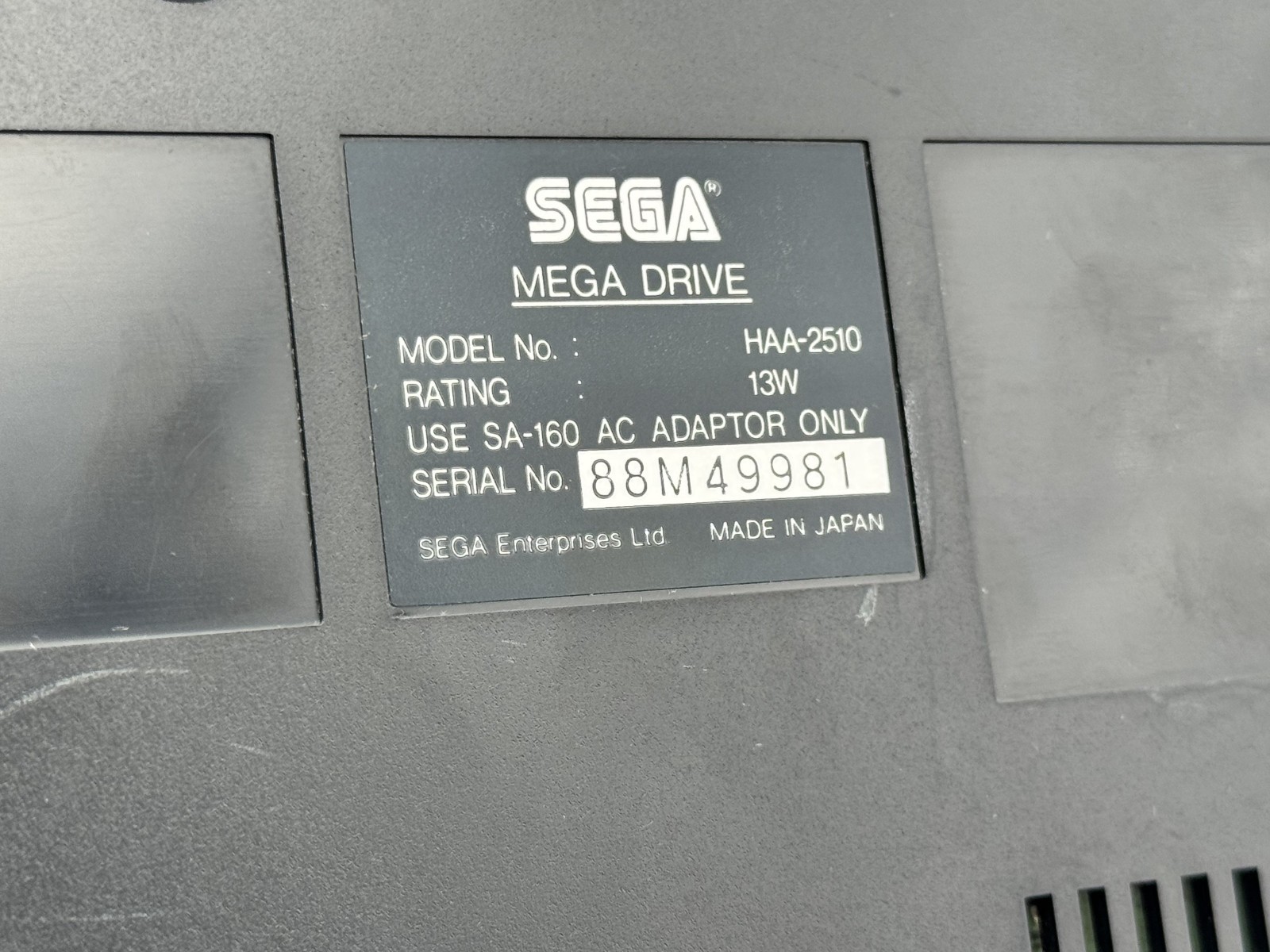 SEGA Mega Drive VA0 Console w/dust cover & power – Japan HAA-2510 – US Seller