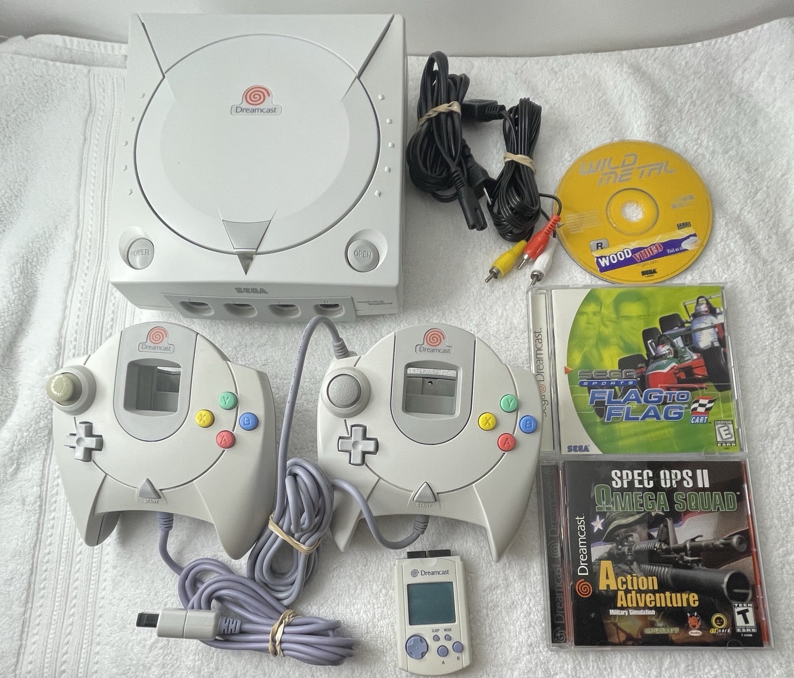 SEGA Dreamcast HKT-3020 Console Bundle Lot with 3 games & More- Cleaned-Tested