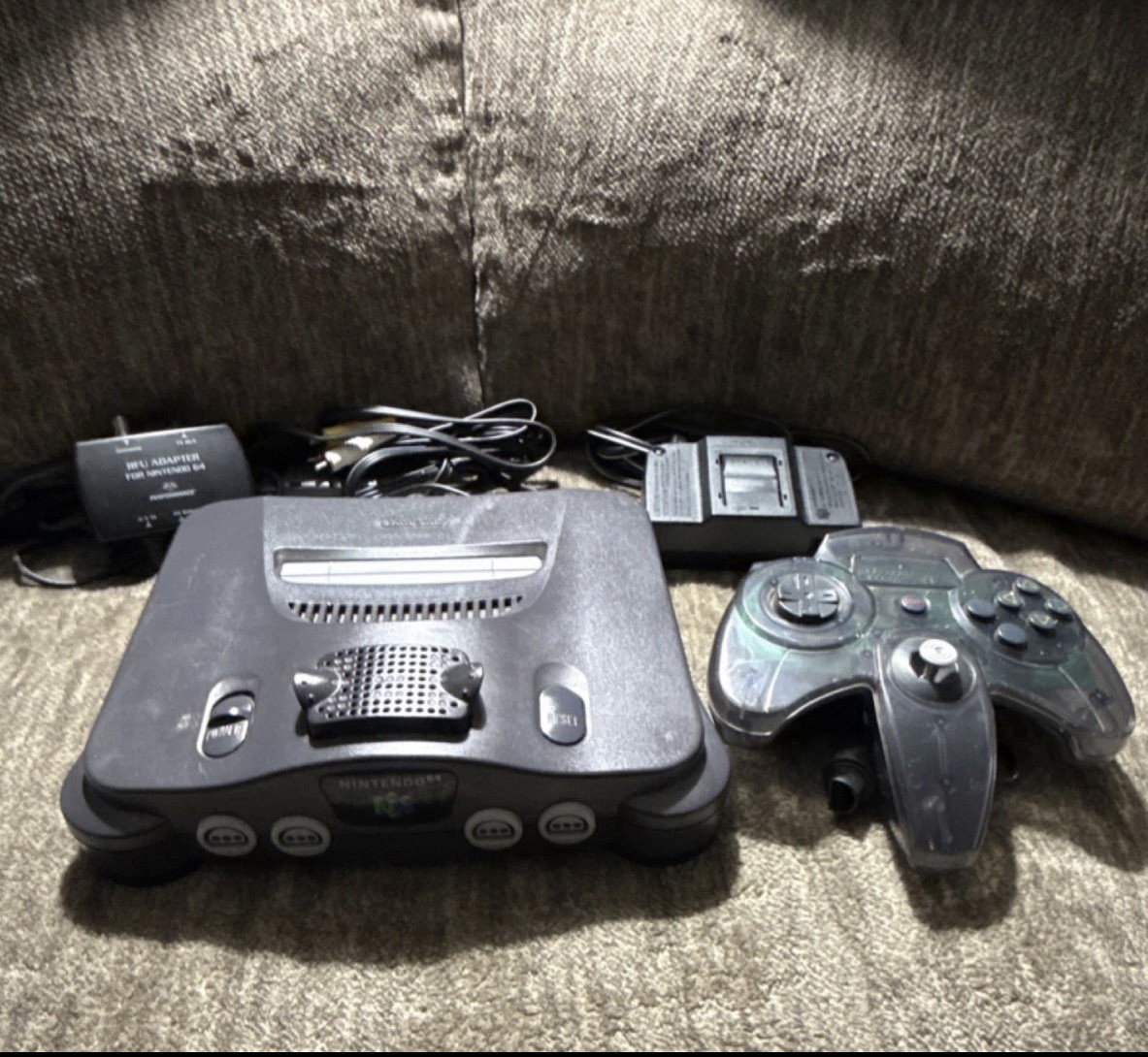 Nintendo 64 Gray Console (Expansion RAM, Controller, RCA, RFU)Very Clean Cond.