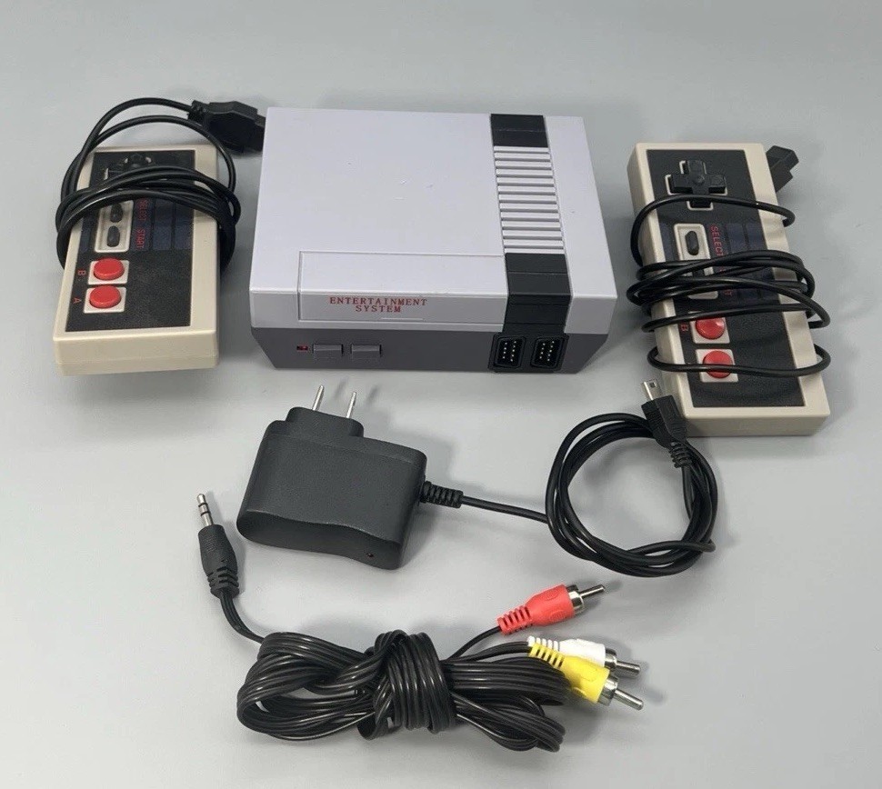 Mini NES Gaming Console 500+ Games 2 Controllers and Cords Tested & Working