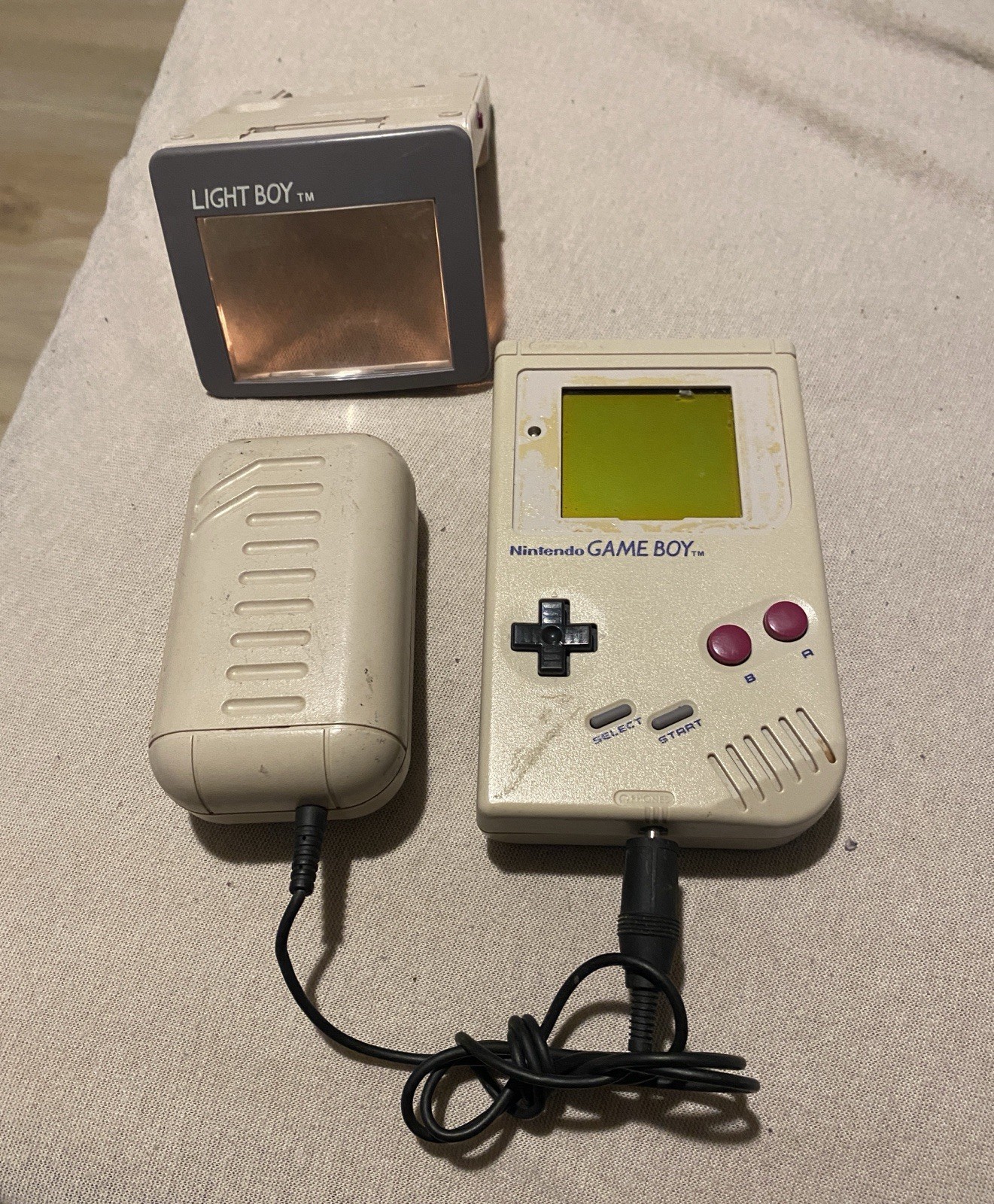 Nintendo Game Boy DMG-01 Gray Handheld Console w/ Light Boy Magnifier & AC