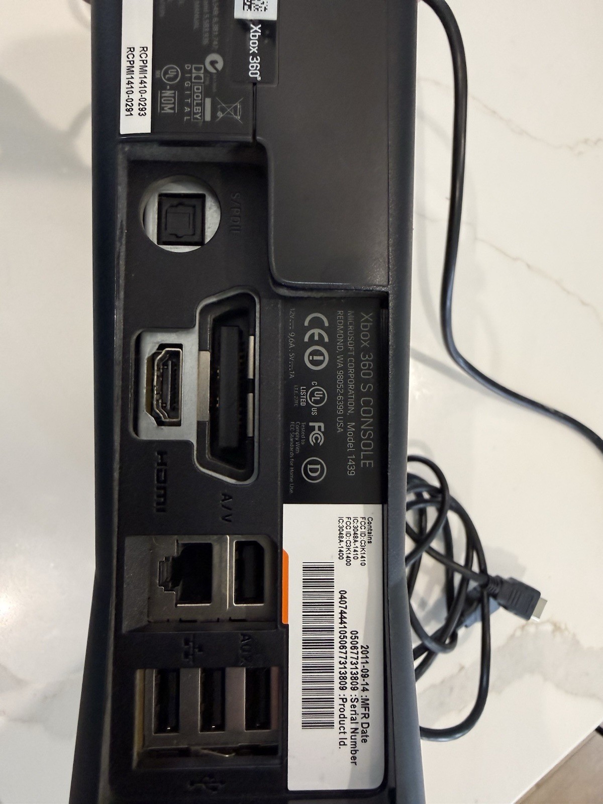 Microsoft Xbox 360 S Black Home Console 1439 HDMI Dolby Digital 2011