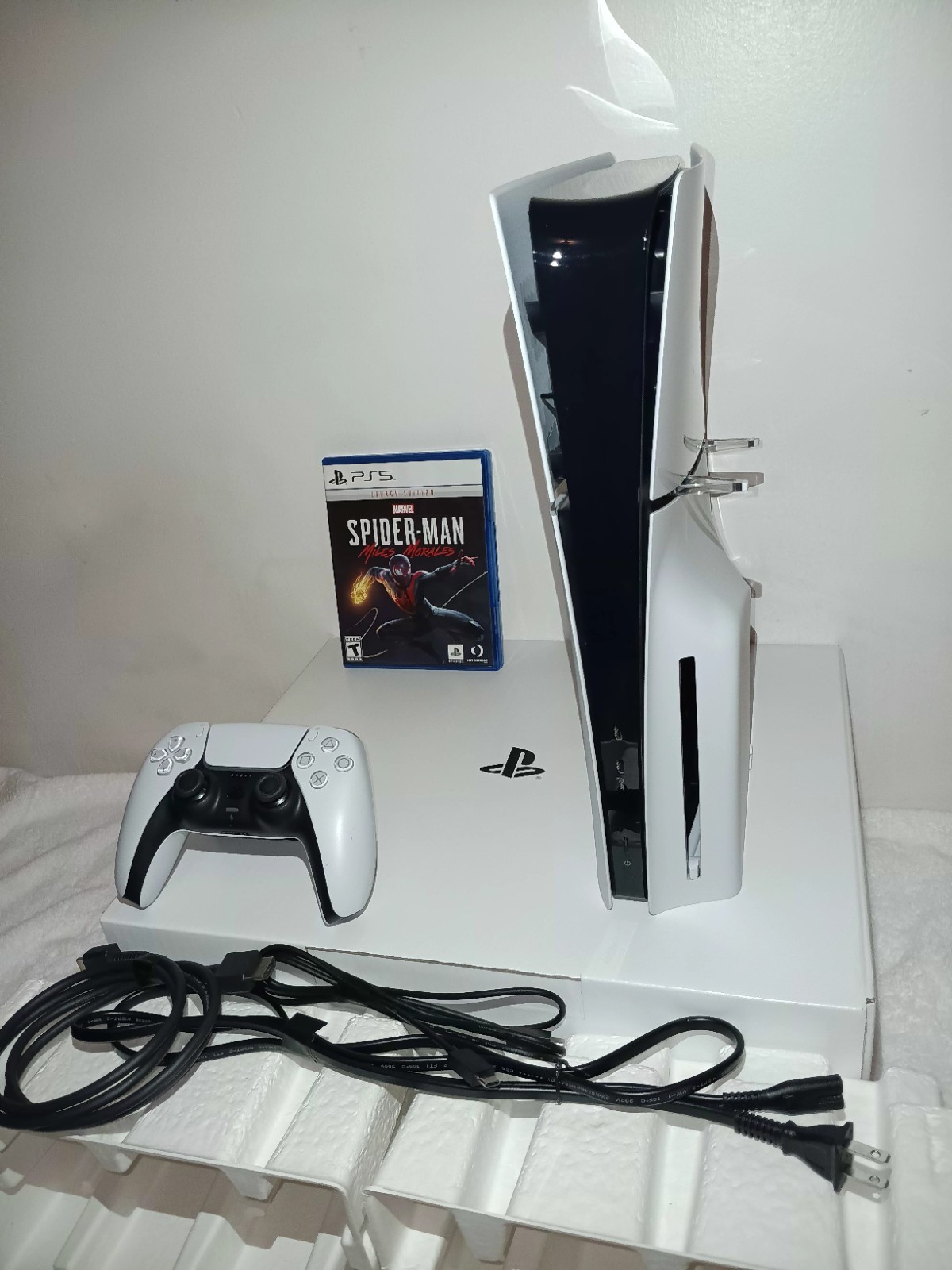 Sony PlayStation 5 Slim Digital 1TB White current adult owner no dust lik e new