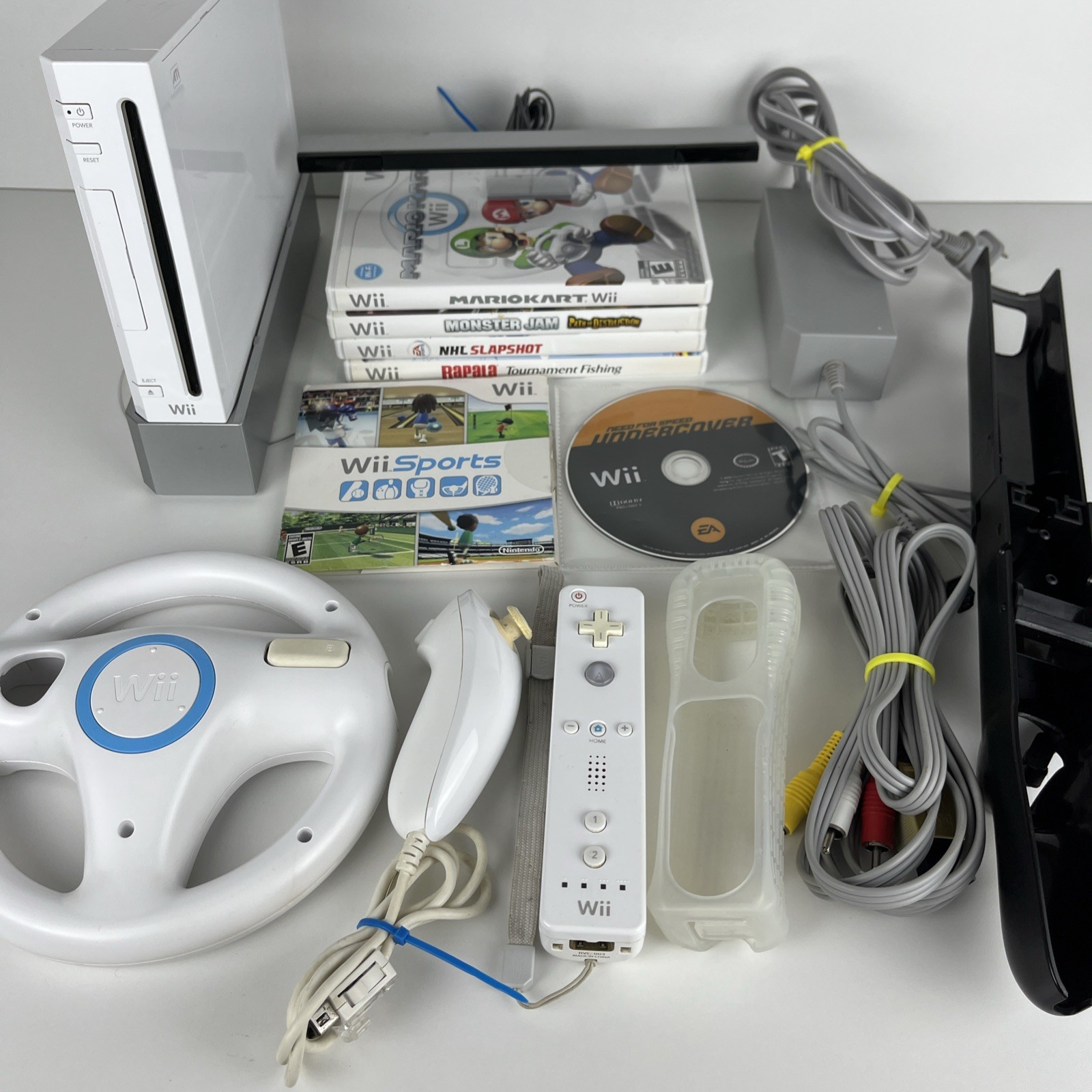 Nintendo Wii Console Bundle: Controller, Wheel + 6 Games Mario Kart, Monster Jam