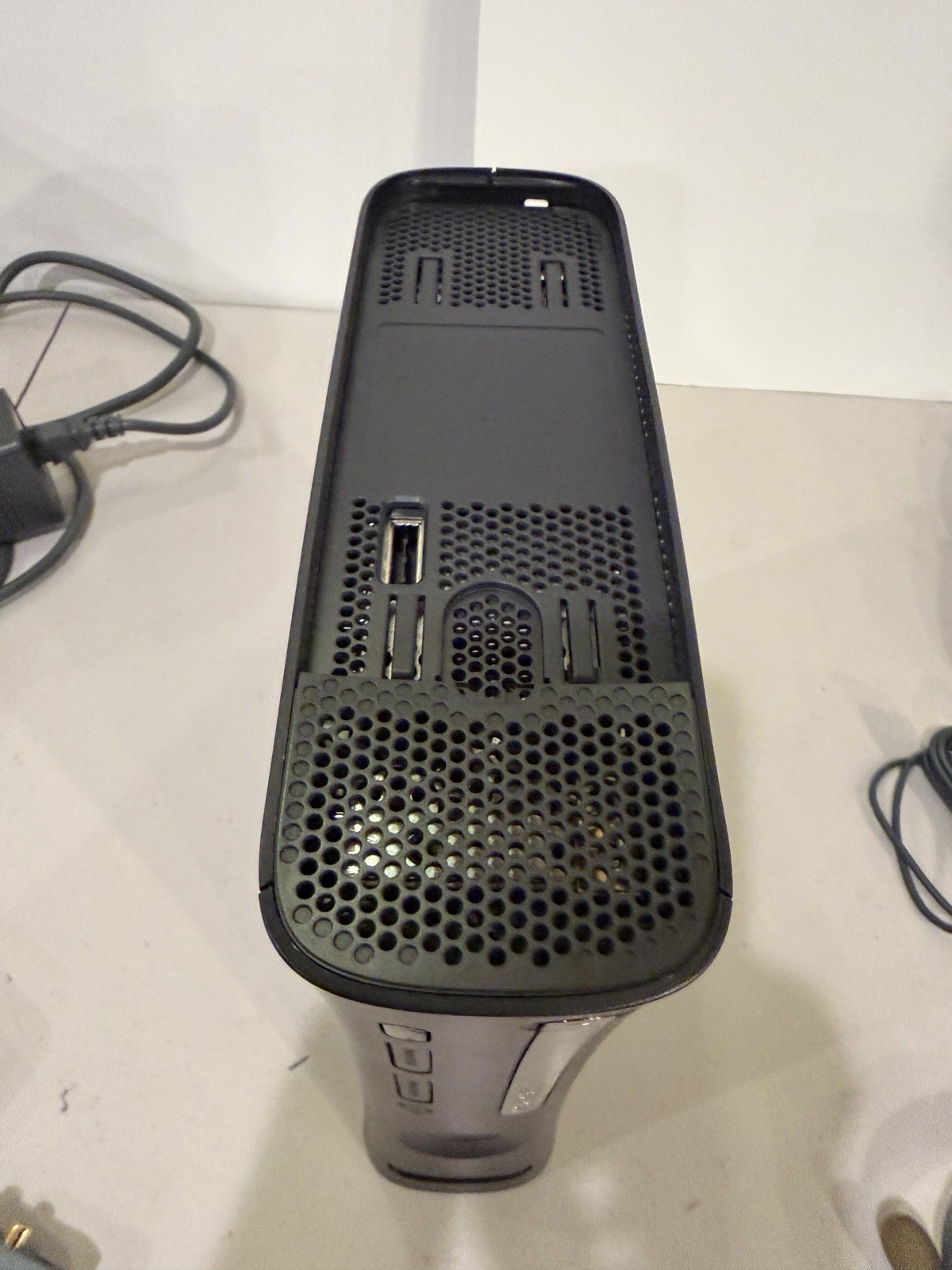 Microsoft Xbox 360 Elite Black Console 120GB HDD W/ Accessories