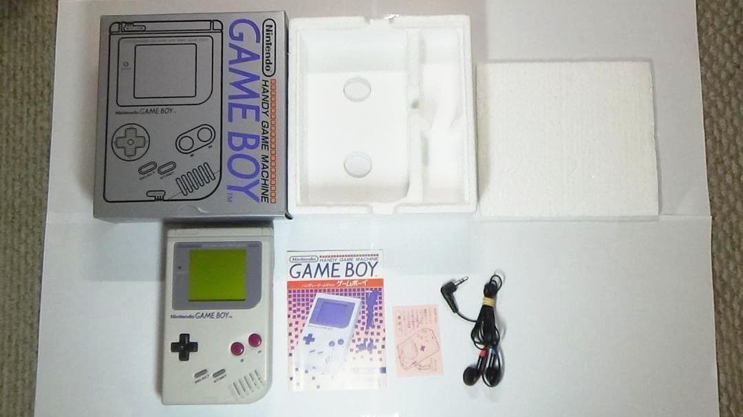 Nintendo Game Boy DMG-01 First Gen Console with Accessories Used
