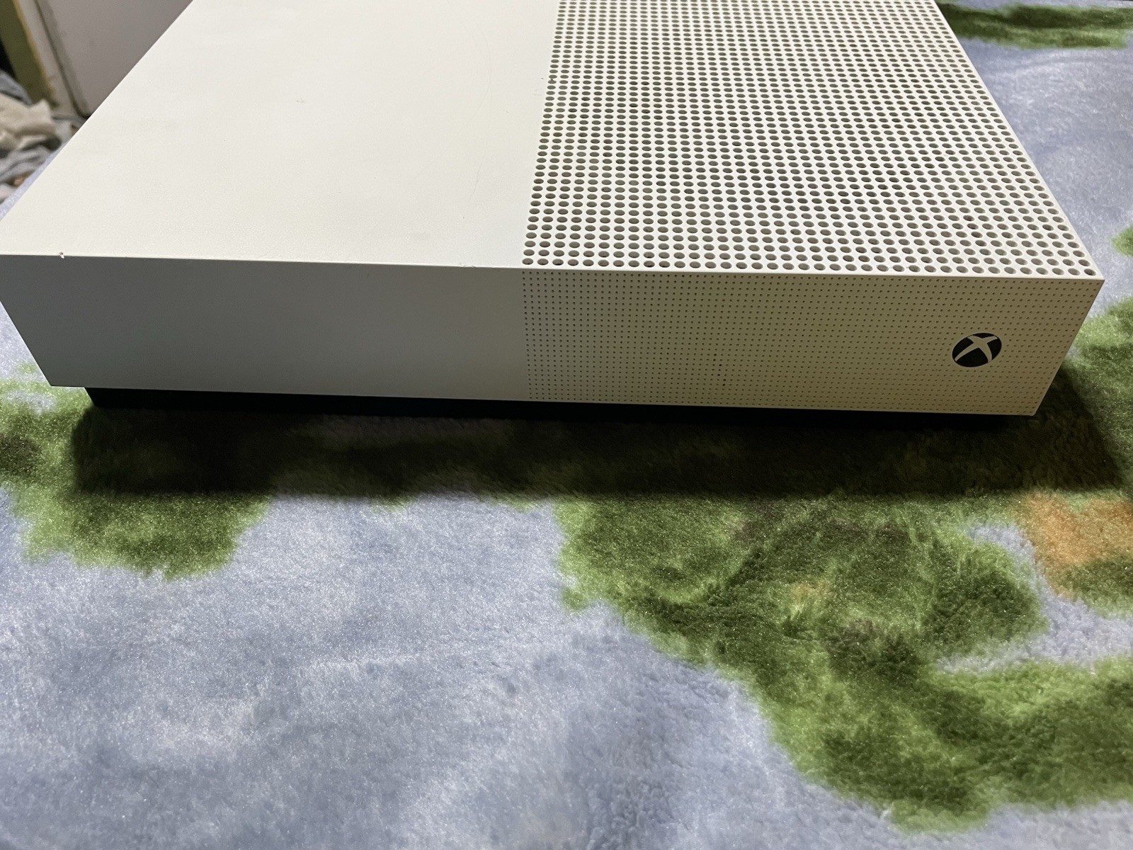 Microsoft Xbox One S 1TB Console Model 1681 White ( Tested ) Model 1681