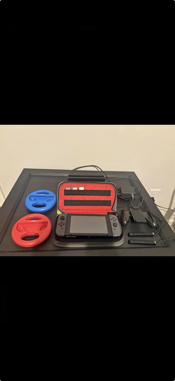 Nintendo Switch Console with Gray Joy-Cons Combo Read Description
