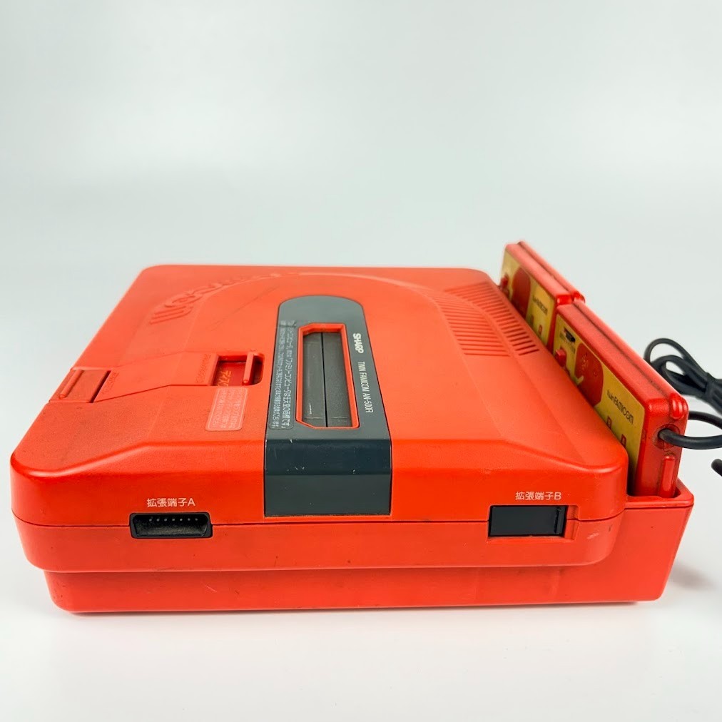 Sharp Twin Famicom AN-500R Red JUNK Video Distorted Other Untested NTSC-J Japan