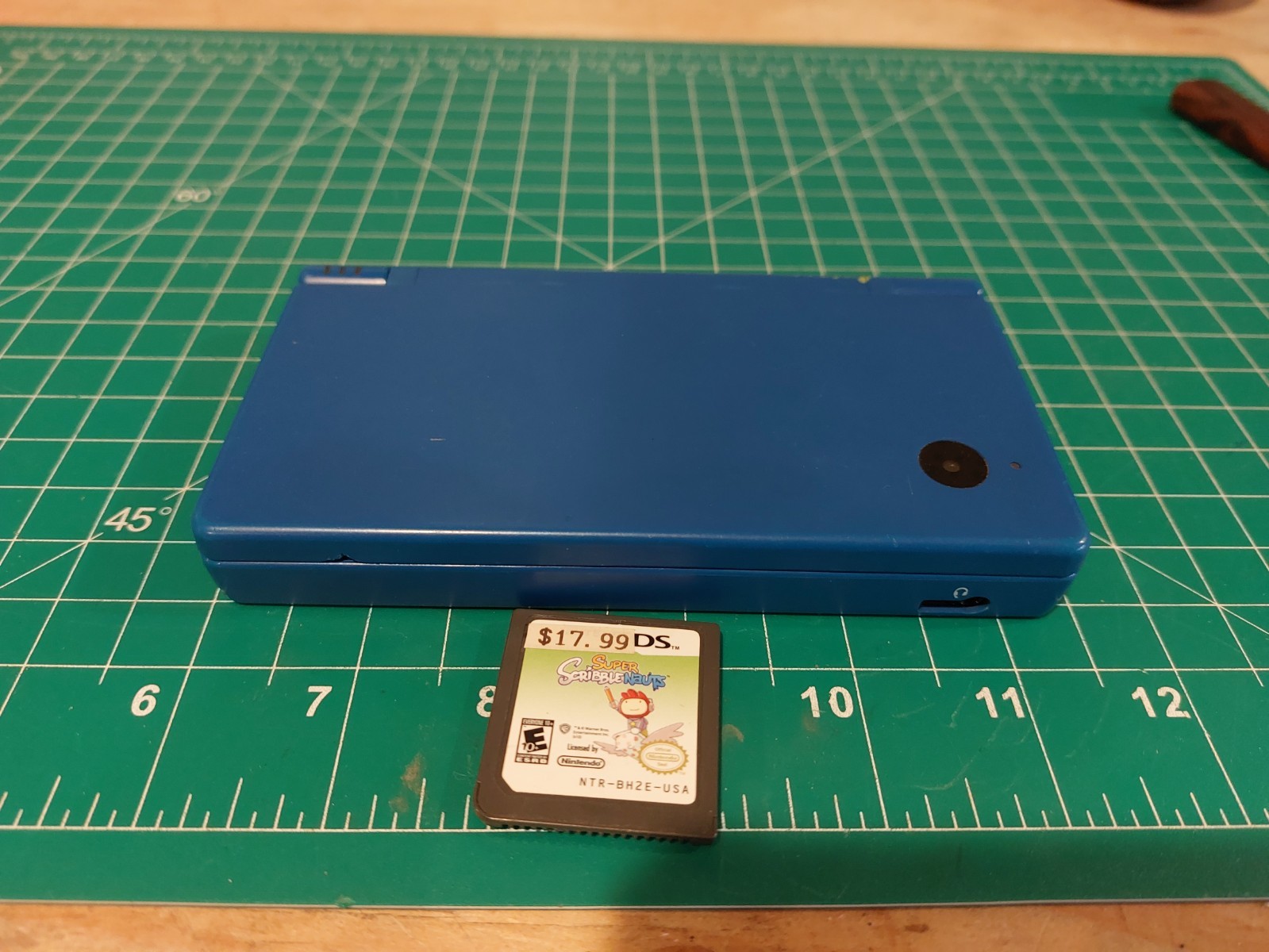 Nintendo DSi Blue Tested Working Console with Super Scribblenauts