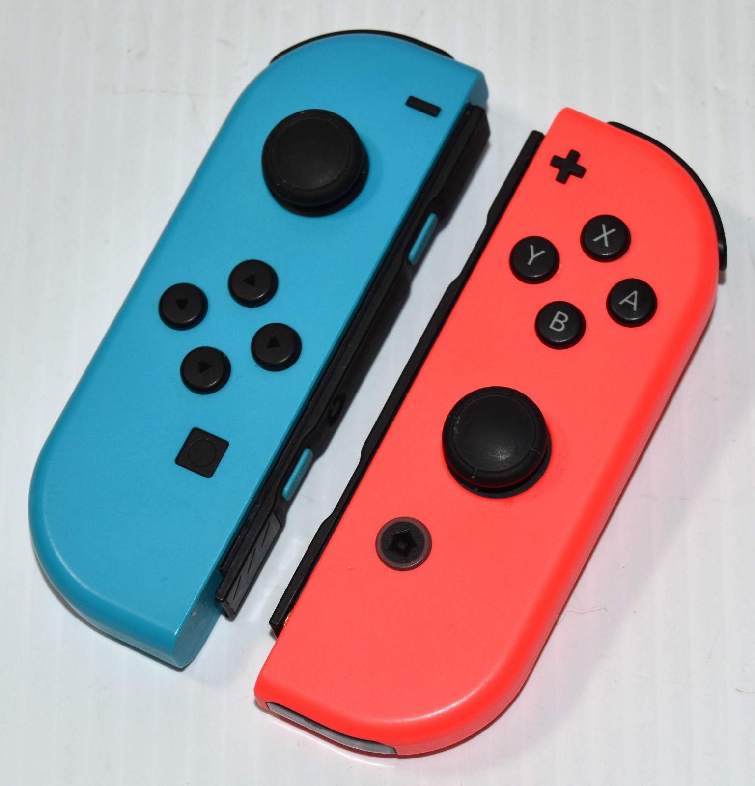 Nintendo Switch 32GB – Tablet Console w/ Joy Cons + Dock + 256GB card