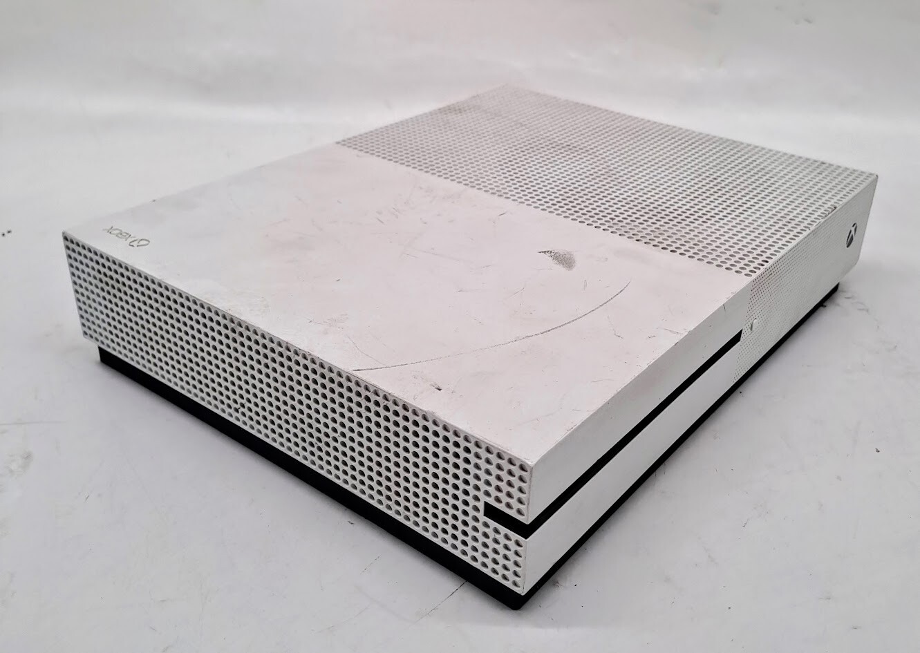 Microsoft Xbox One S All-Digital Edition Console – White 1681 W/ XBOX ELITE S2