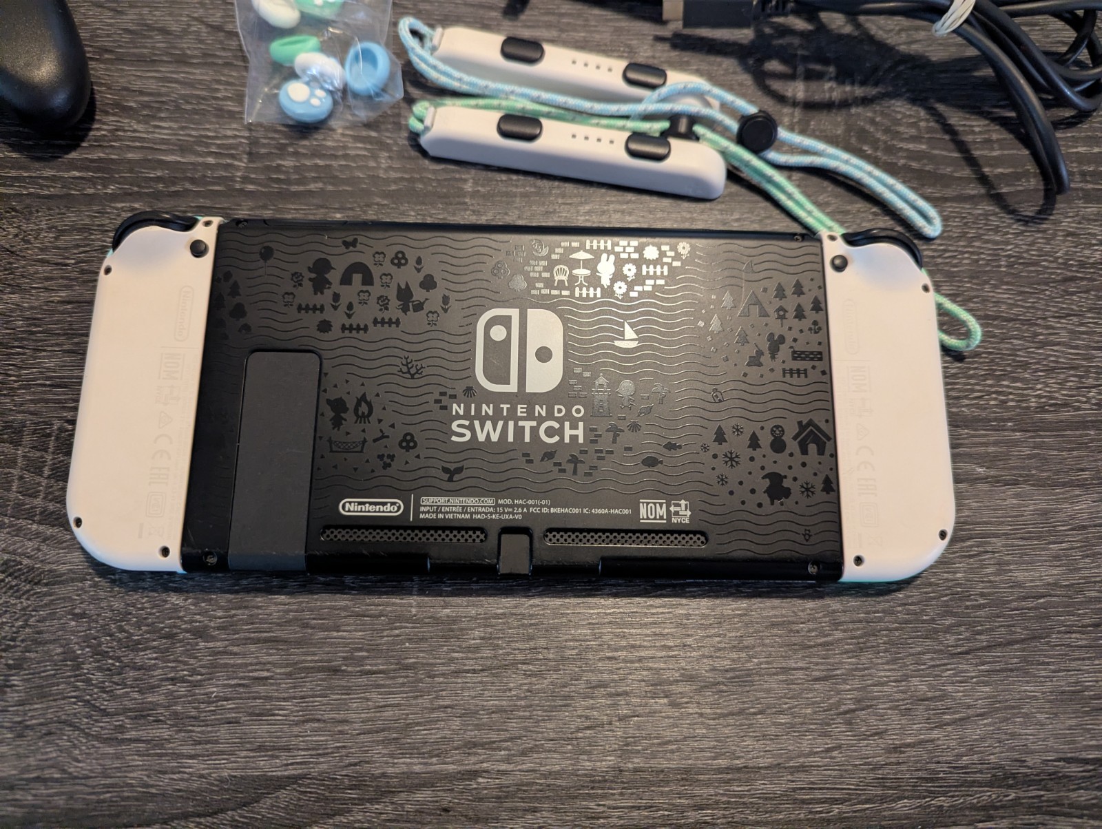 Nintendo Switch Animal Crossing Special Edition Console set InnoAura Switch Case