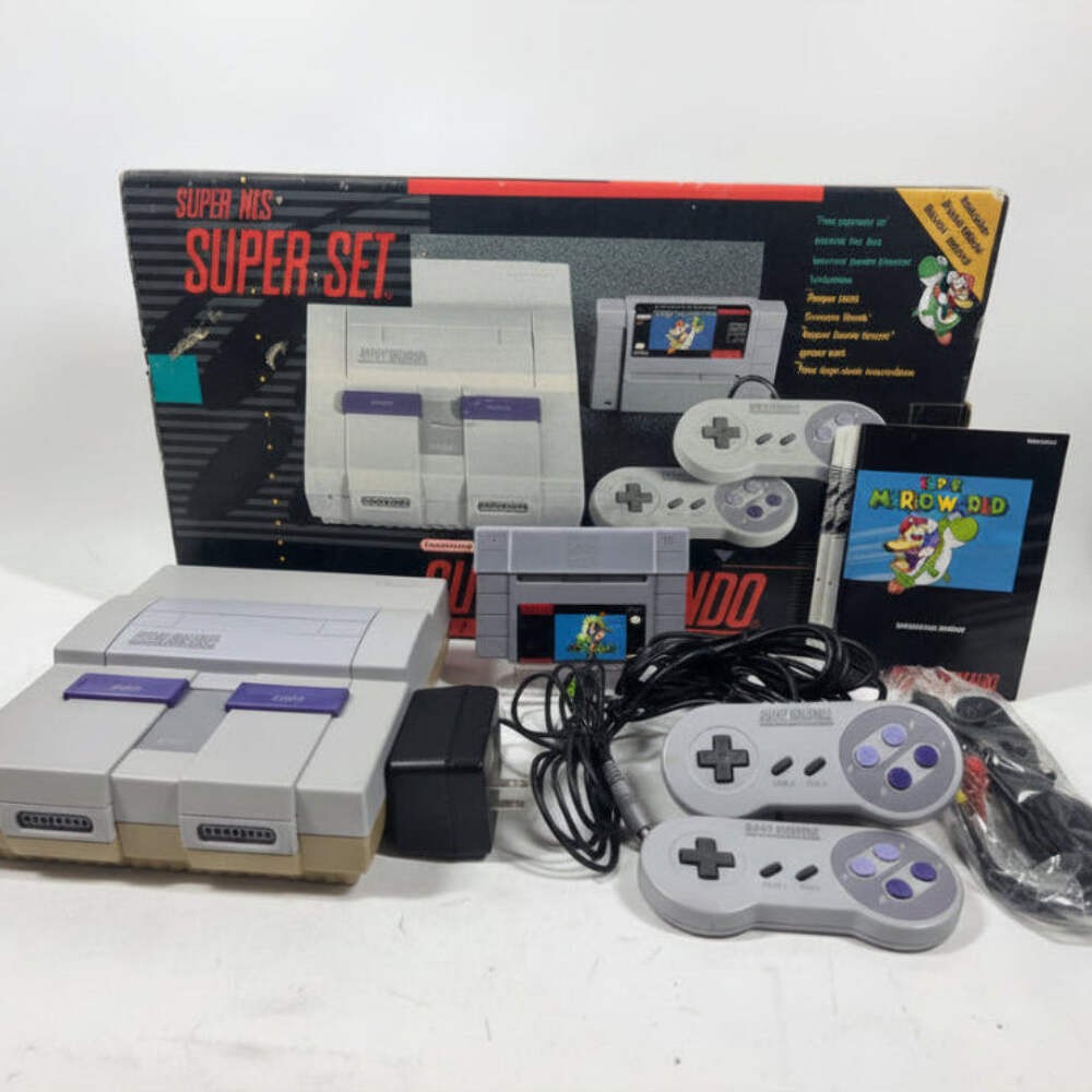 Super Nintendo Entertainment System SNS-001 Gray