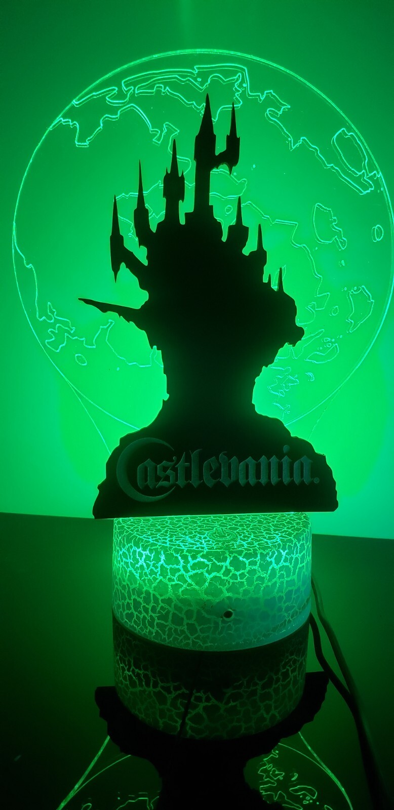 Castlevania light with remote (show it off) crackle base 8 different colors