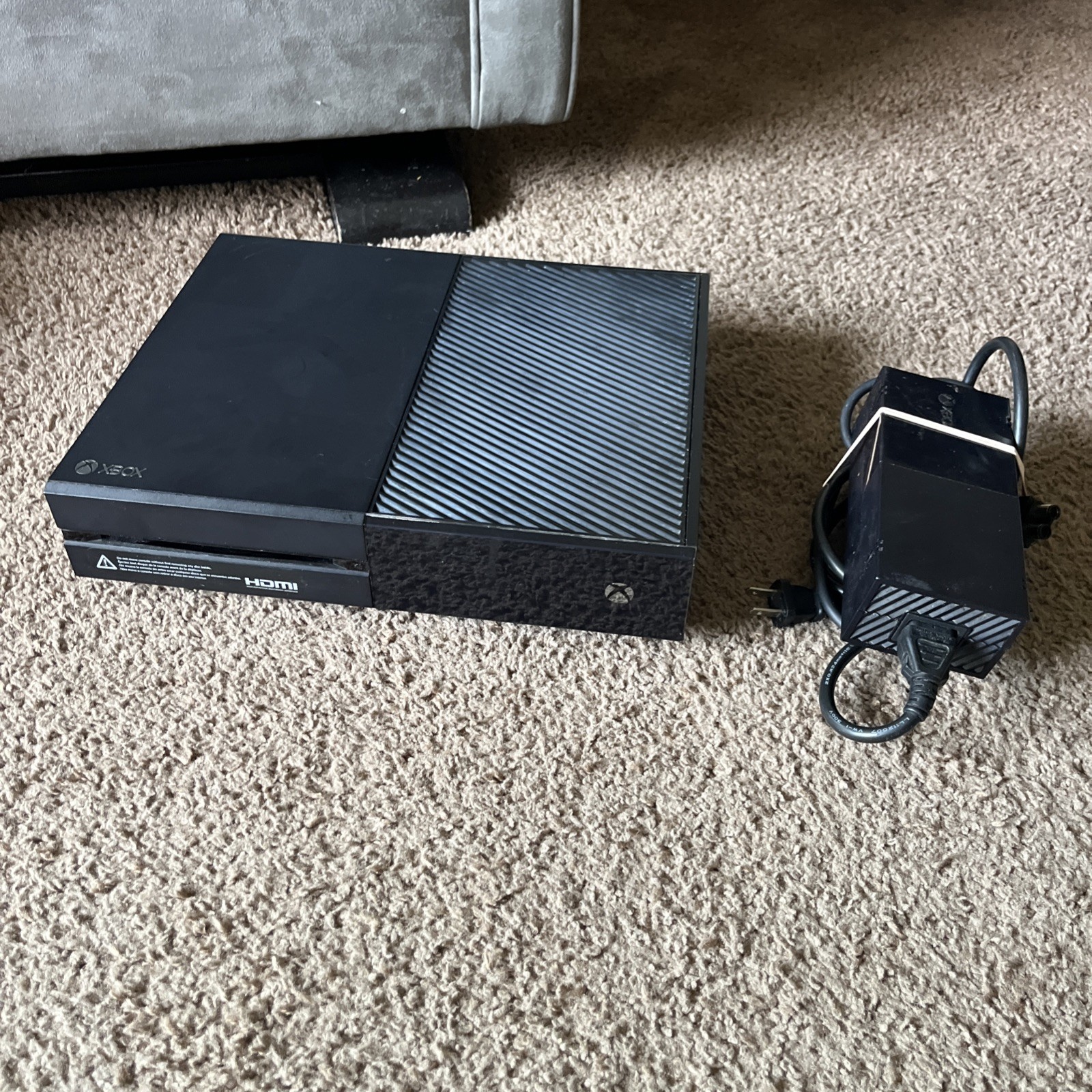 Microsoft Xbox One 780GB Console Gaming System Only Black 1540 Parts READ