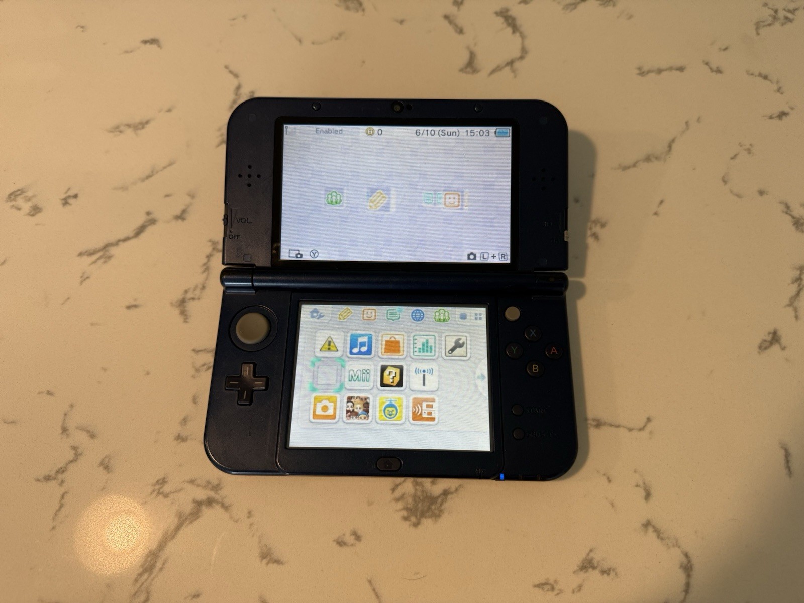 New Nintendo 3DS XL Galaxy – USED – Handheld Console With Charger and Stylus