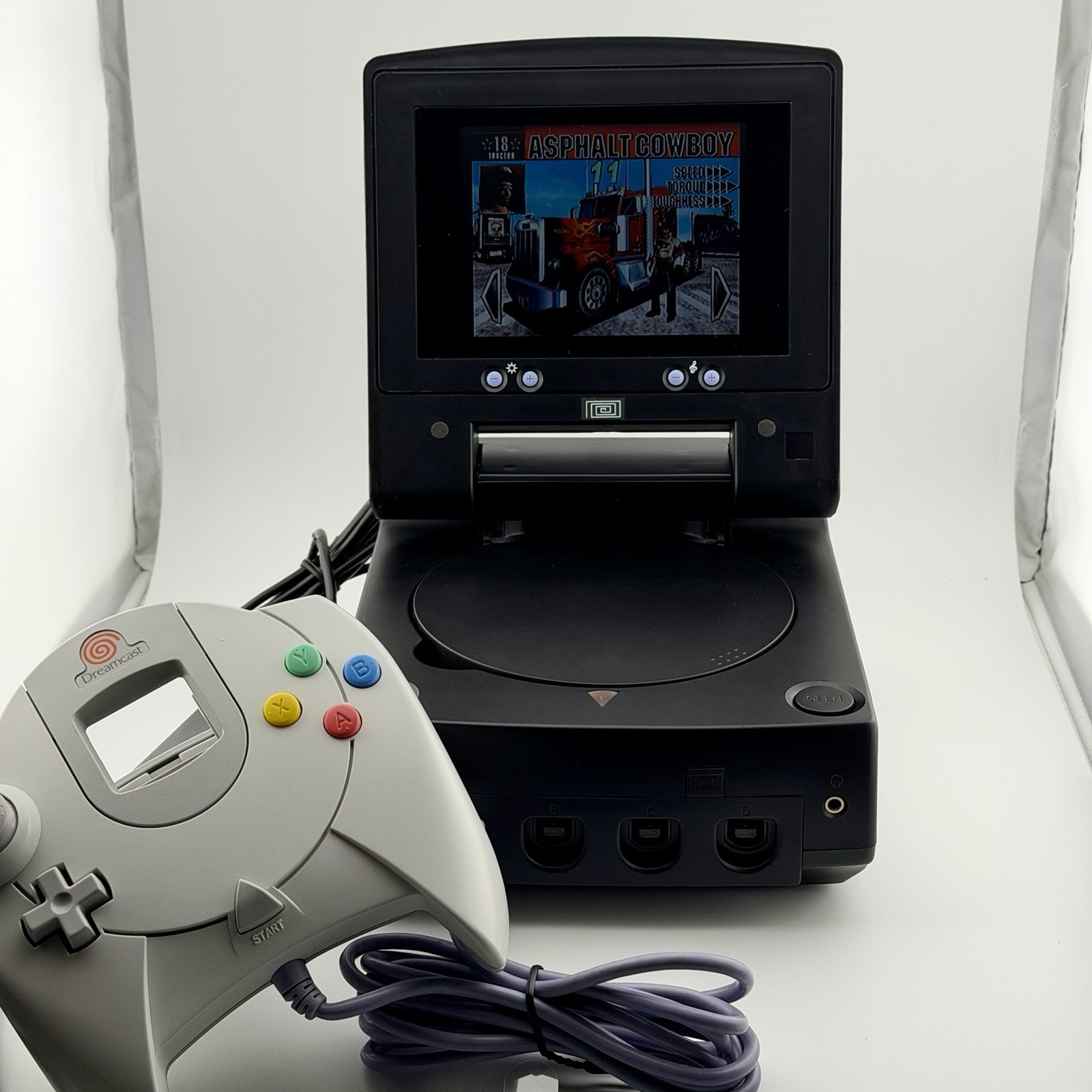 RARE Black Treamcast 5” TFT Portable Dreamcast w/ Original Bag Controller Tested