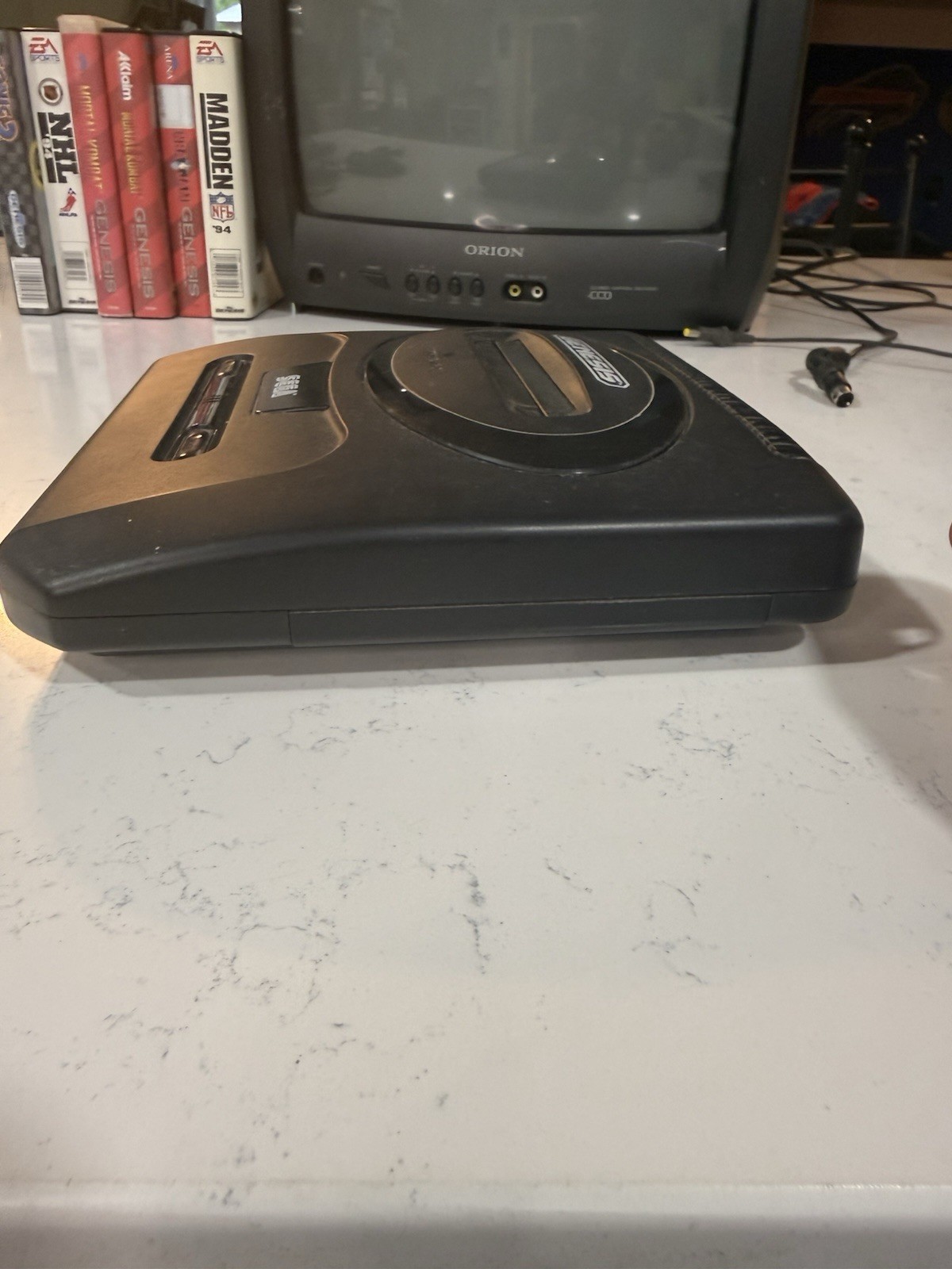 Sega Genesis Model 2 Console Bundle OEM Controllers Sonic 2 Mortal Kombat Tested