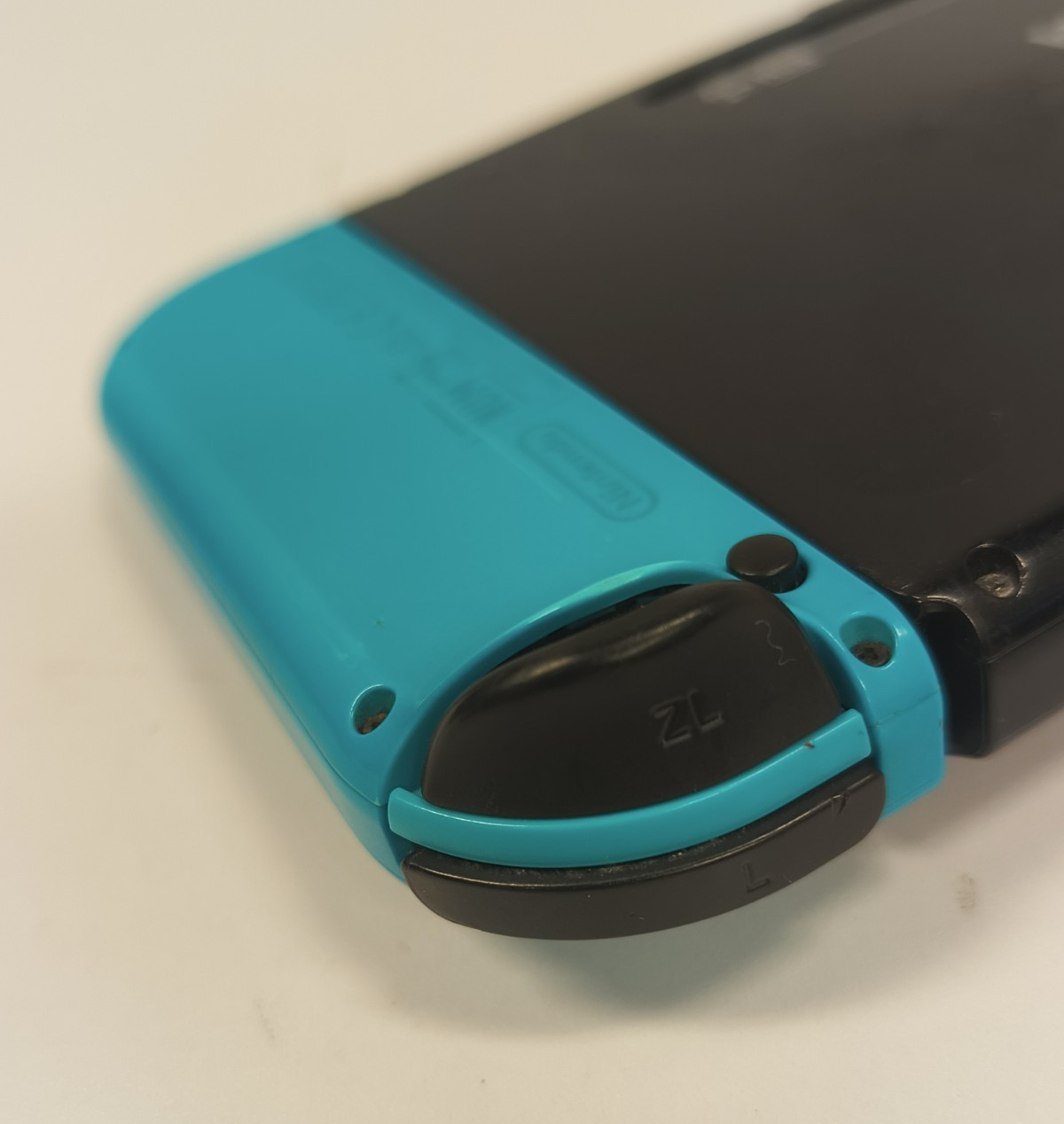 Nintendo Switch Console w/ Dock Neon Red/Blue Joy-Con Case 128GB microSD