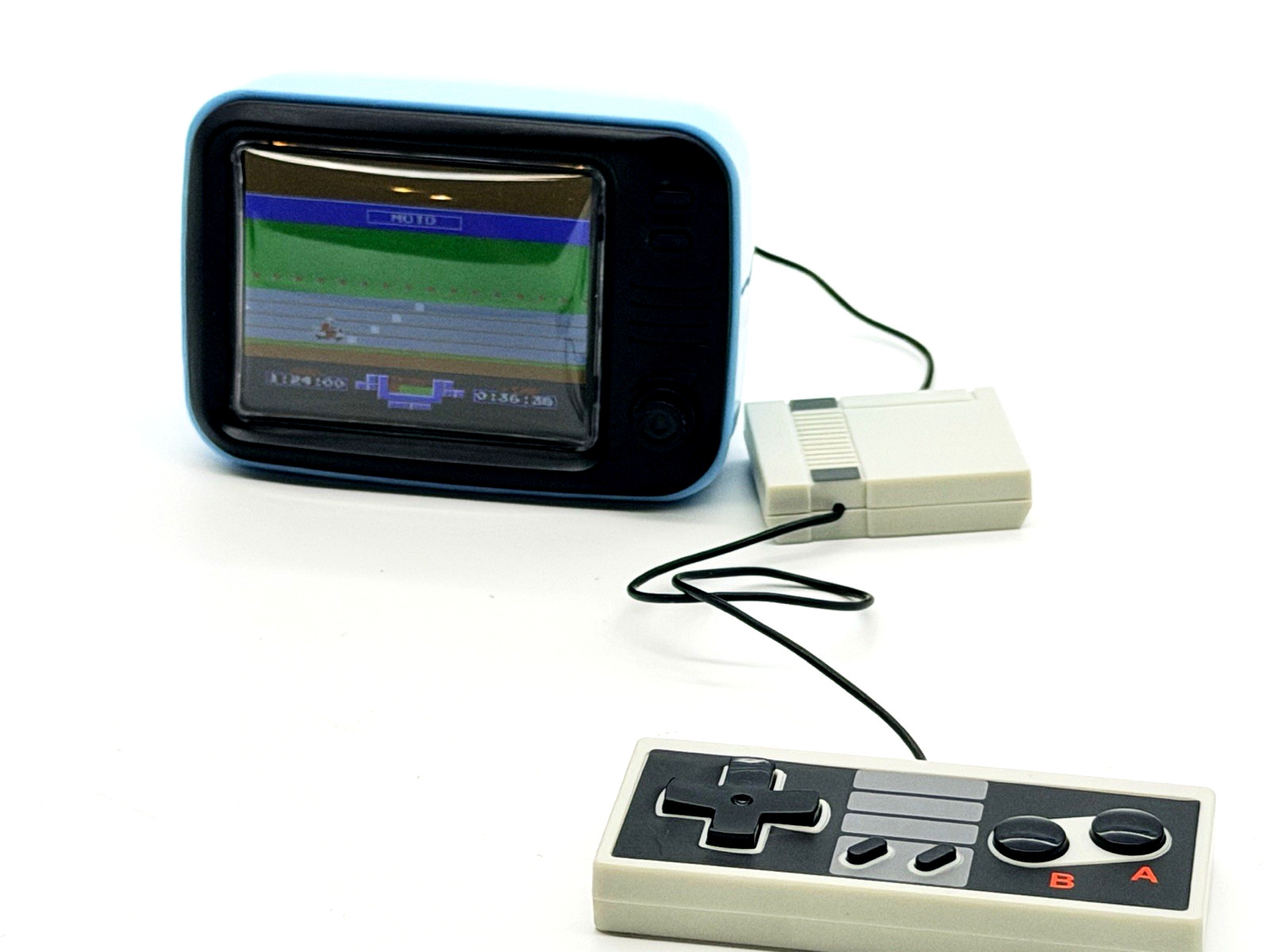 Vivitar Retro Mini Console 200 Games – Tested – Batteries + Tiny Tool Included