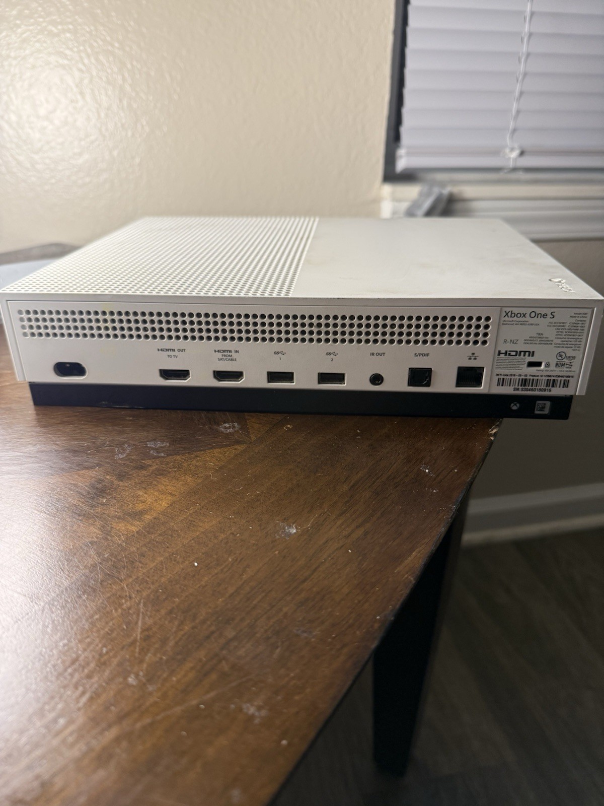 Microsoft Xbox One S White Video Game Console HDMI USB-A S/PDIF IR Out